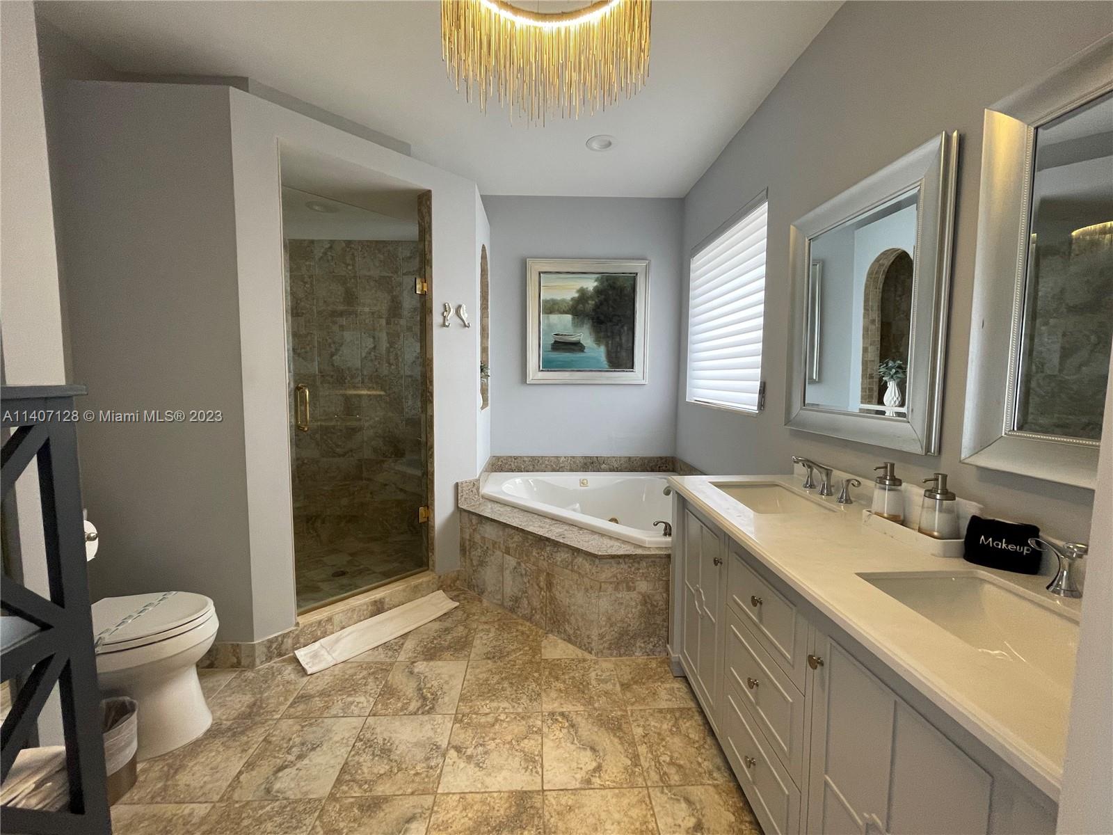 SUNSET EAST - Residential