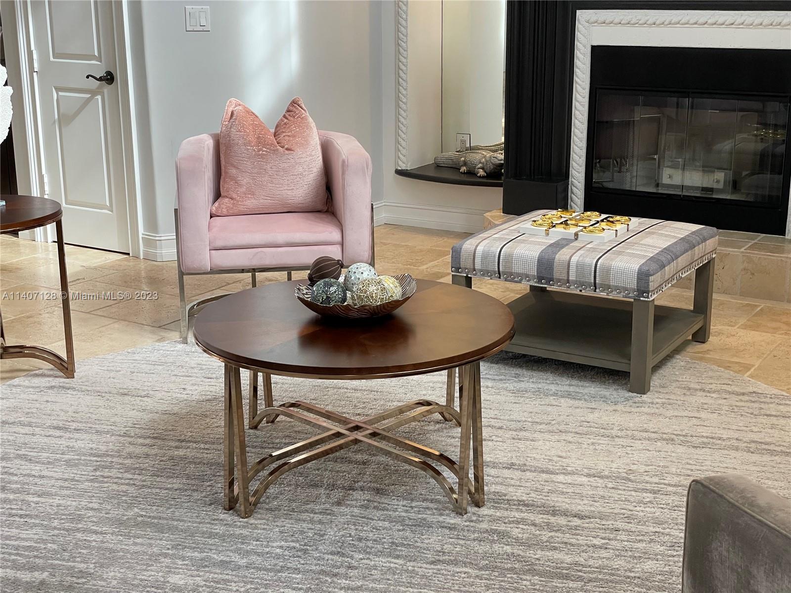 SUNSET EAST - Residential