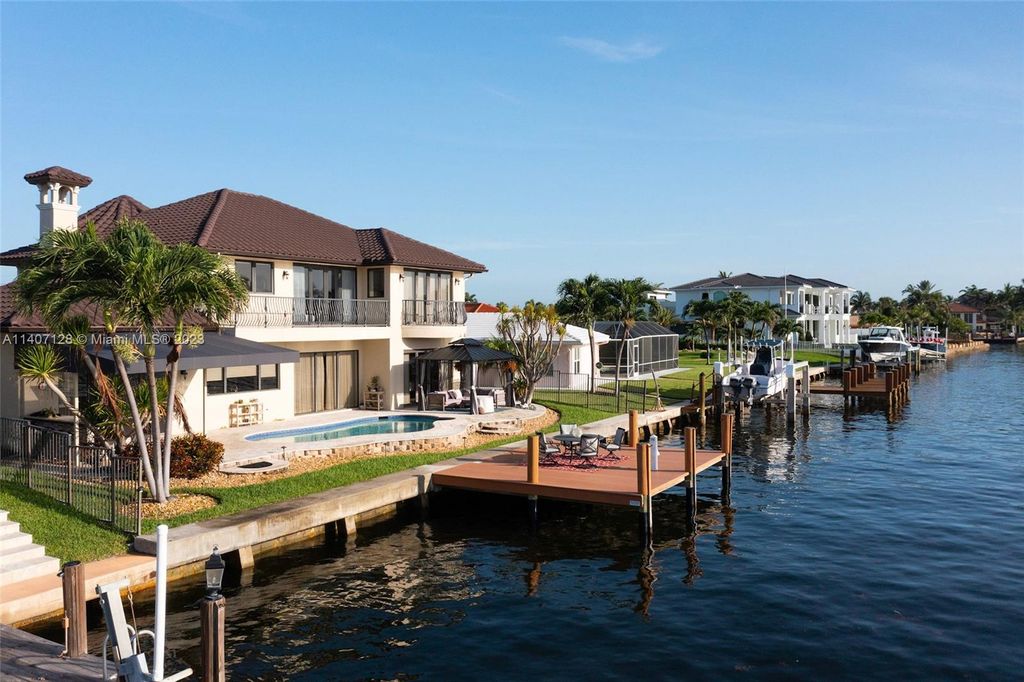 Photo of 1408 SE 17th Ter, Deerfield Beach, FL 33441 (MLS # A11407128)