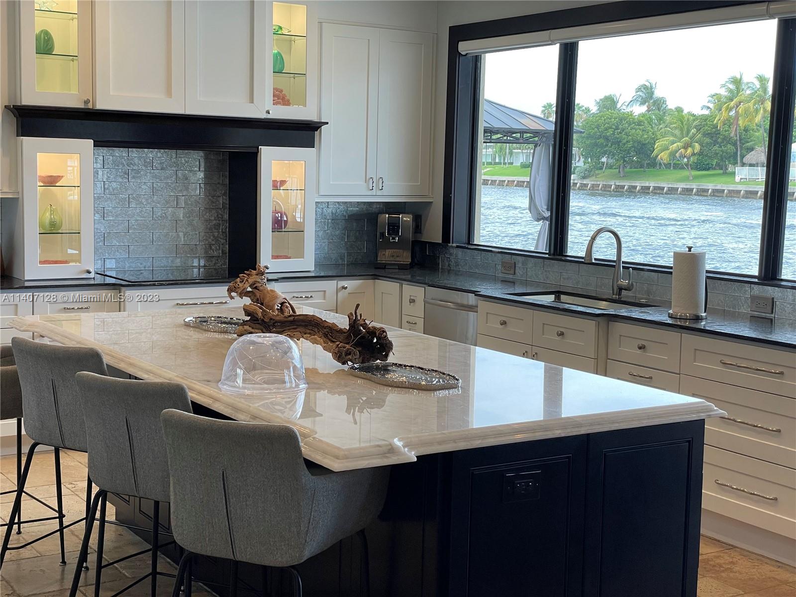 SUNSET EAST - Residential