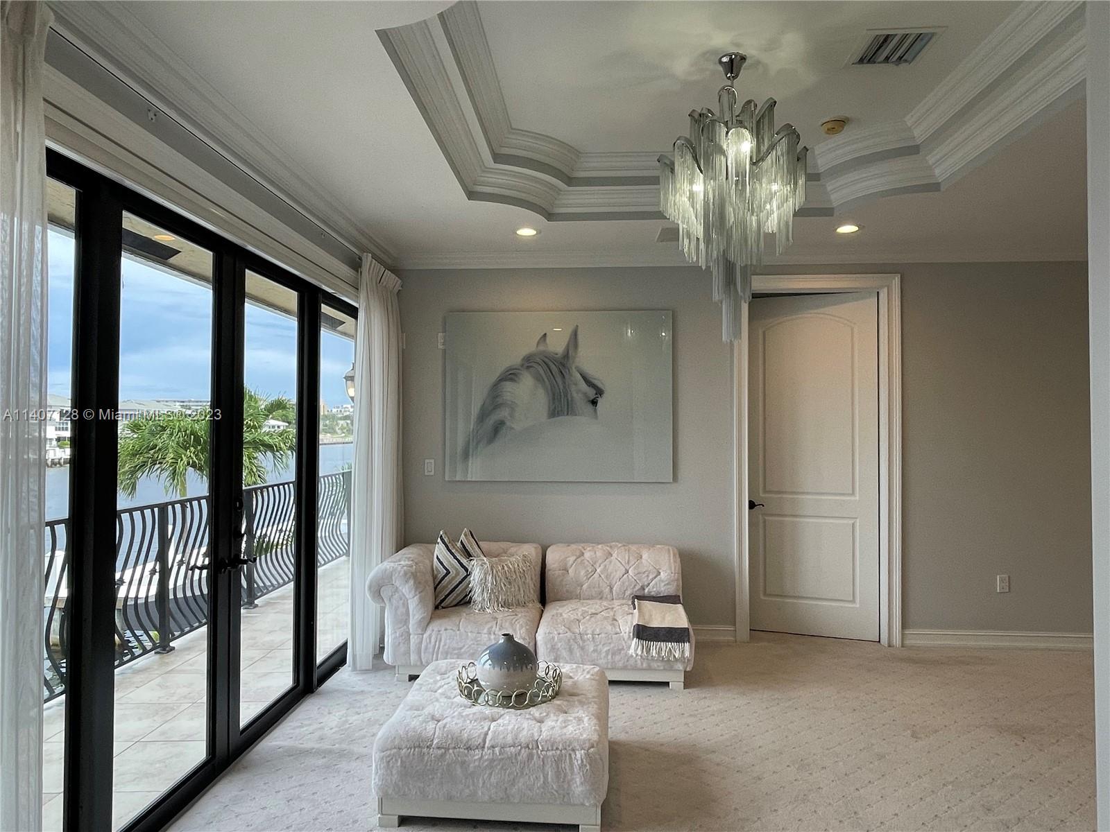 SUNSET EAST - Residential