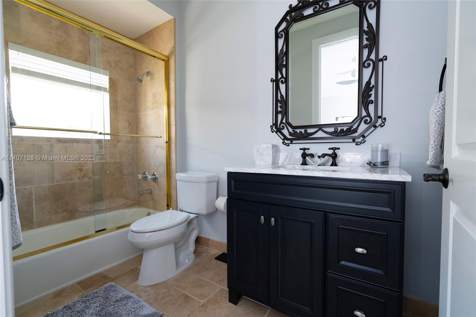 SUNSET EAST - Residential