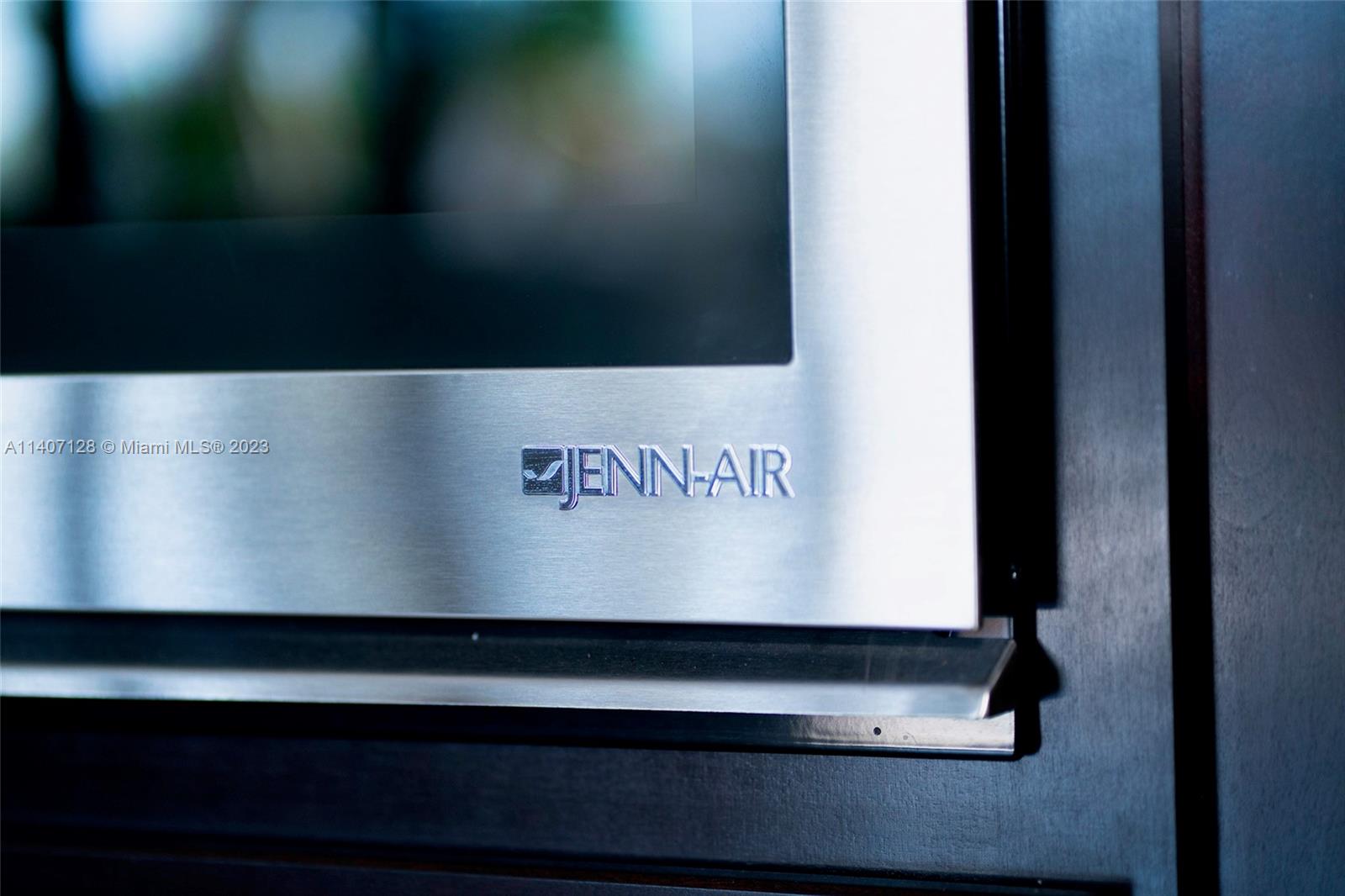 SUNSET EAST - Residential