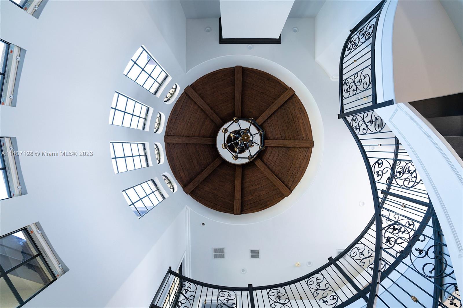 SUNSET EAST - Residential