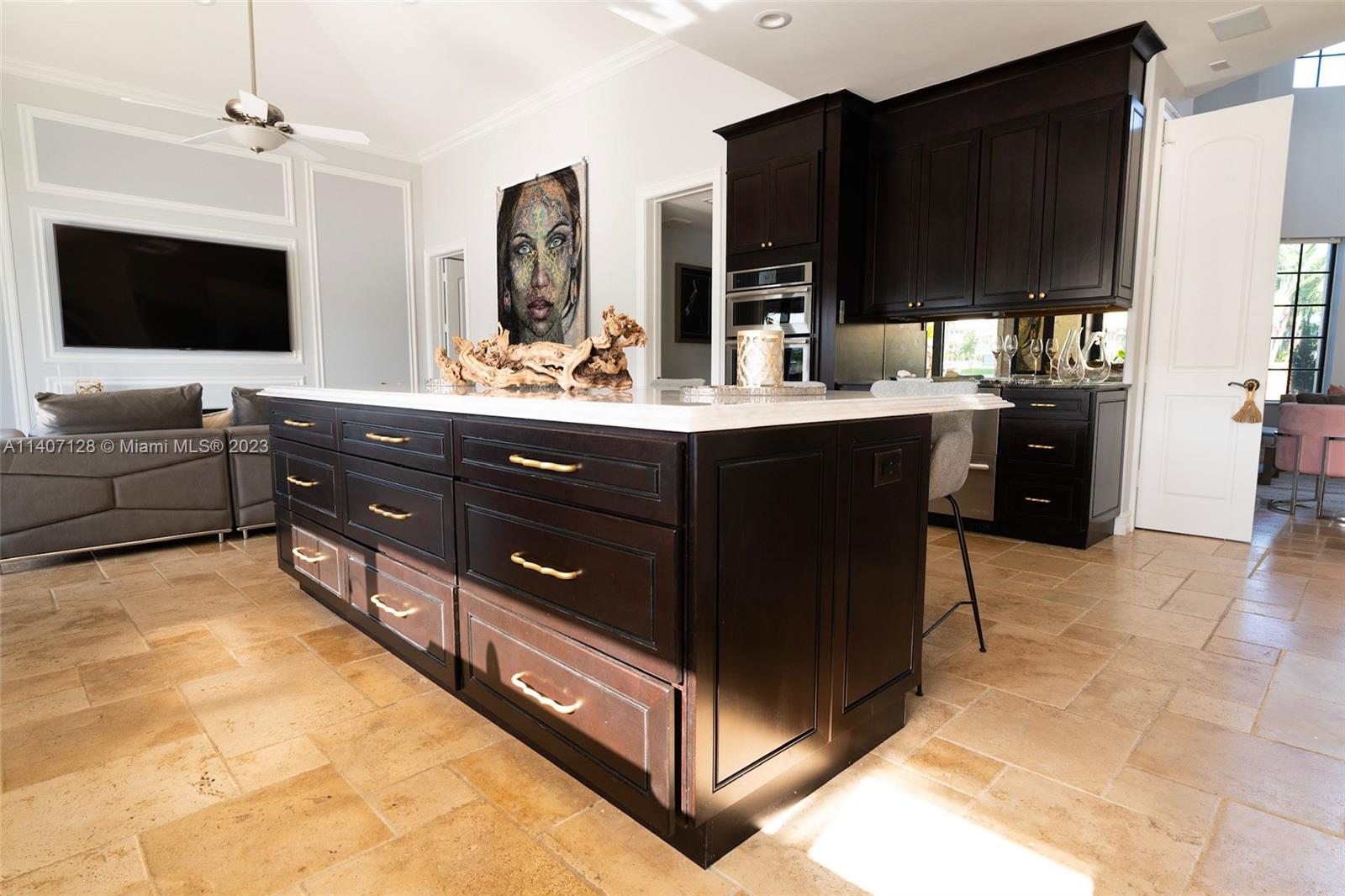 SUNSET EAST - Residential