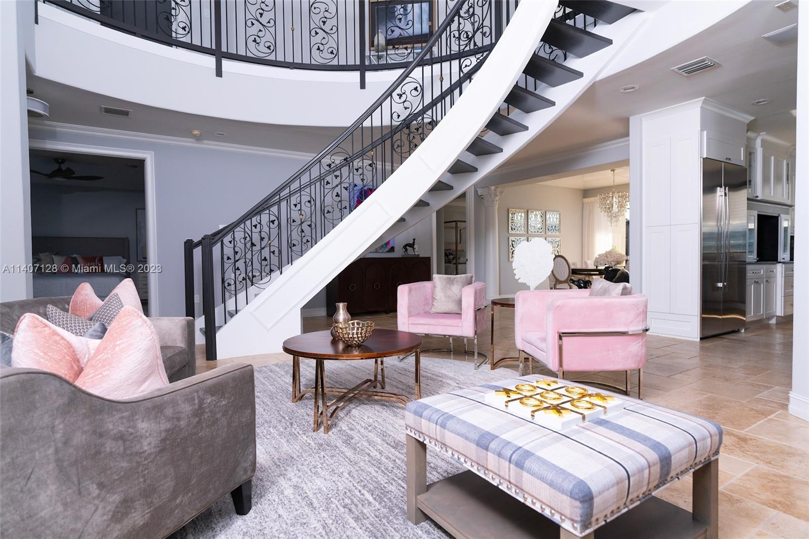 SUNSET EAST - Residential