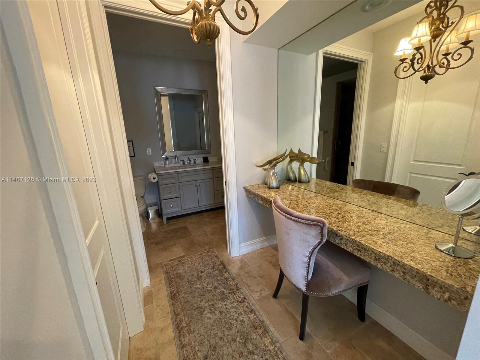 SUNSET EAST - Residential