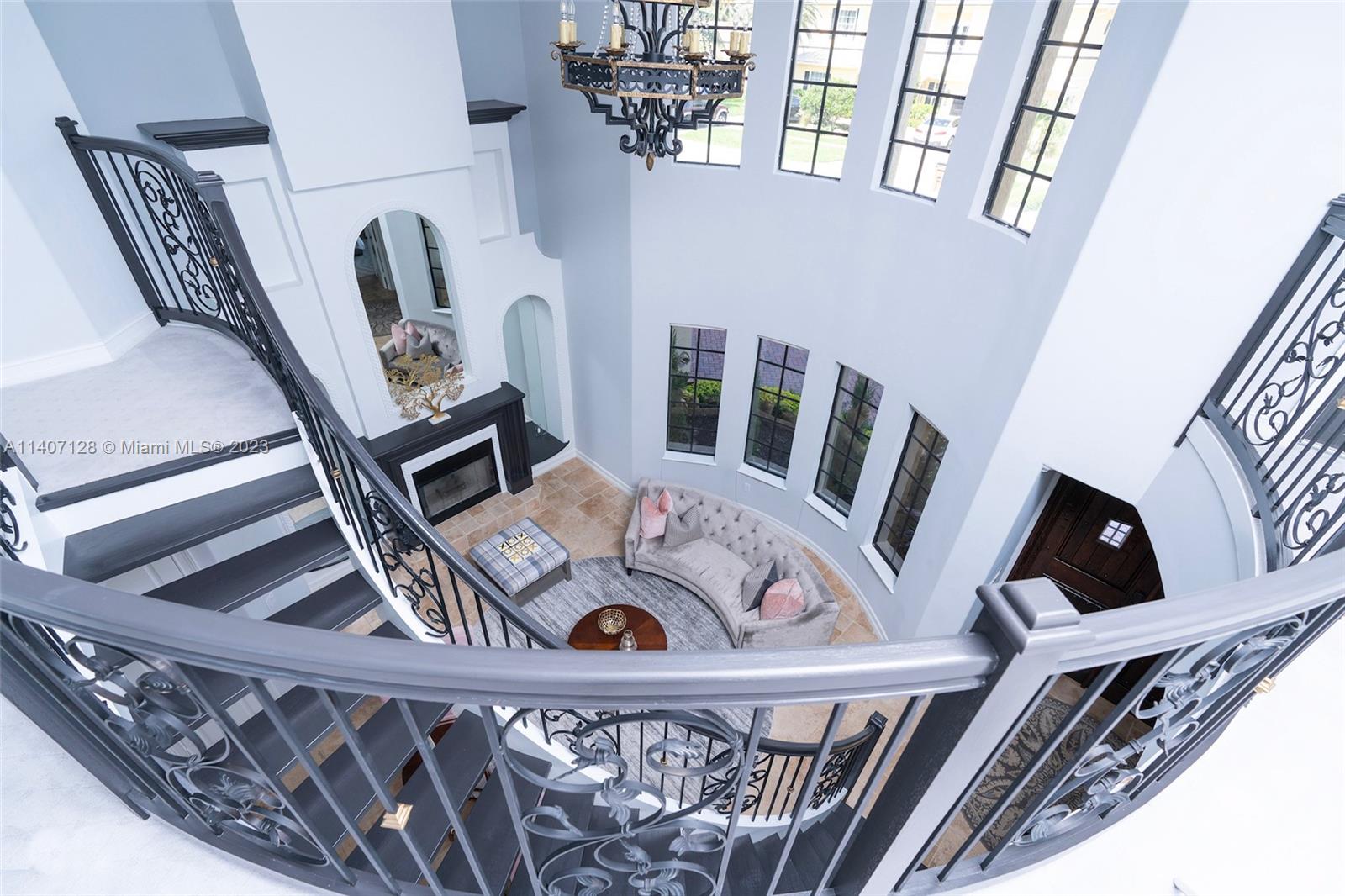 SUNSET EAST - Residential