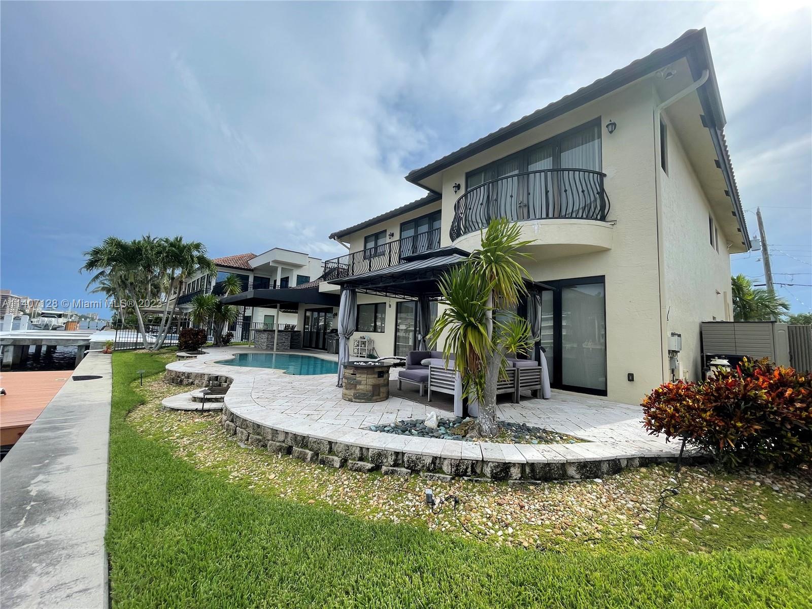 SUNSET EAST - Residential