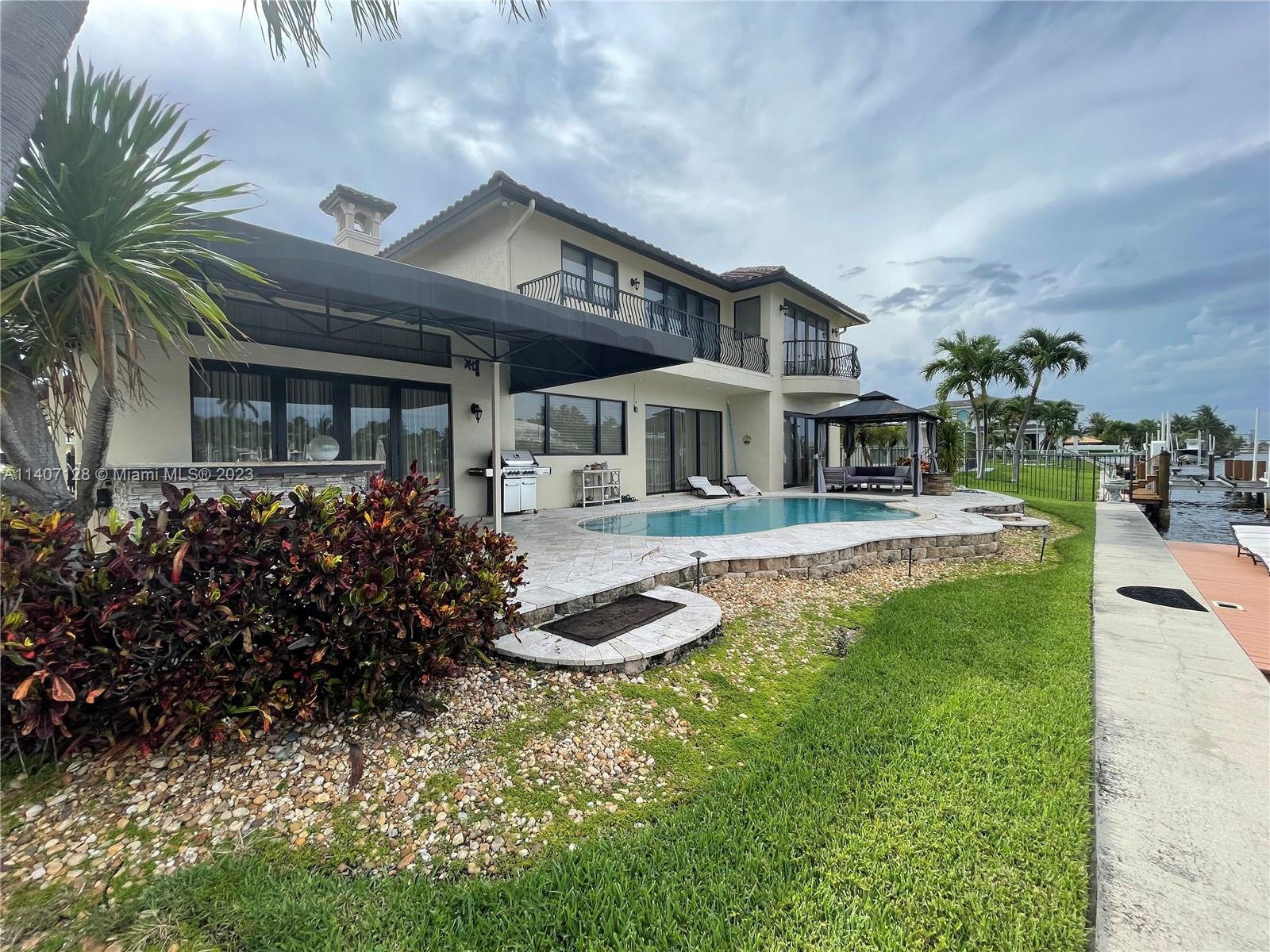 SUNSET EAST - Residential