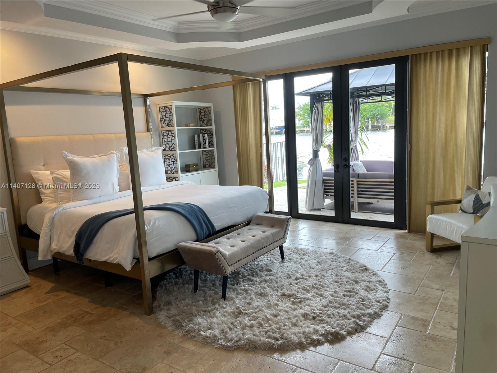 SUNSET EAST - Residential