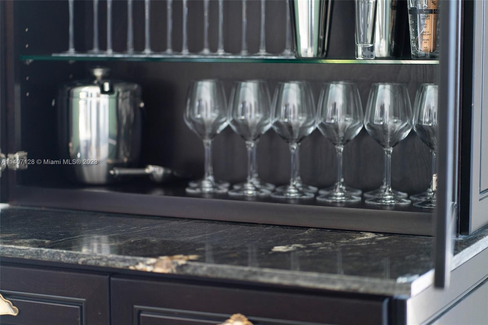 SUNSET EAST - Residential