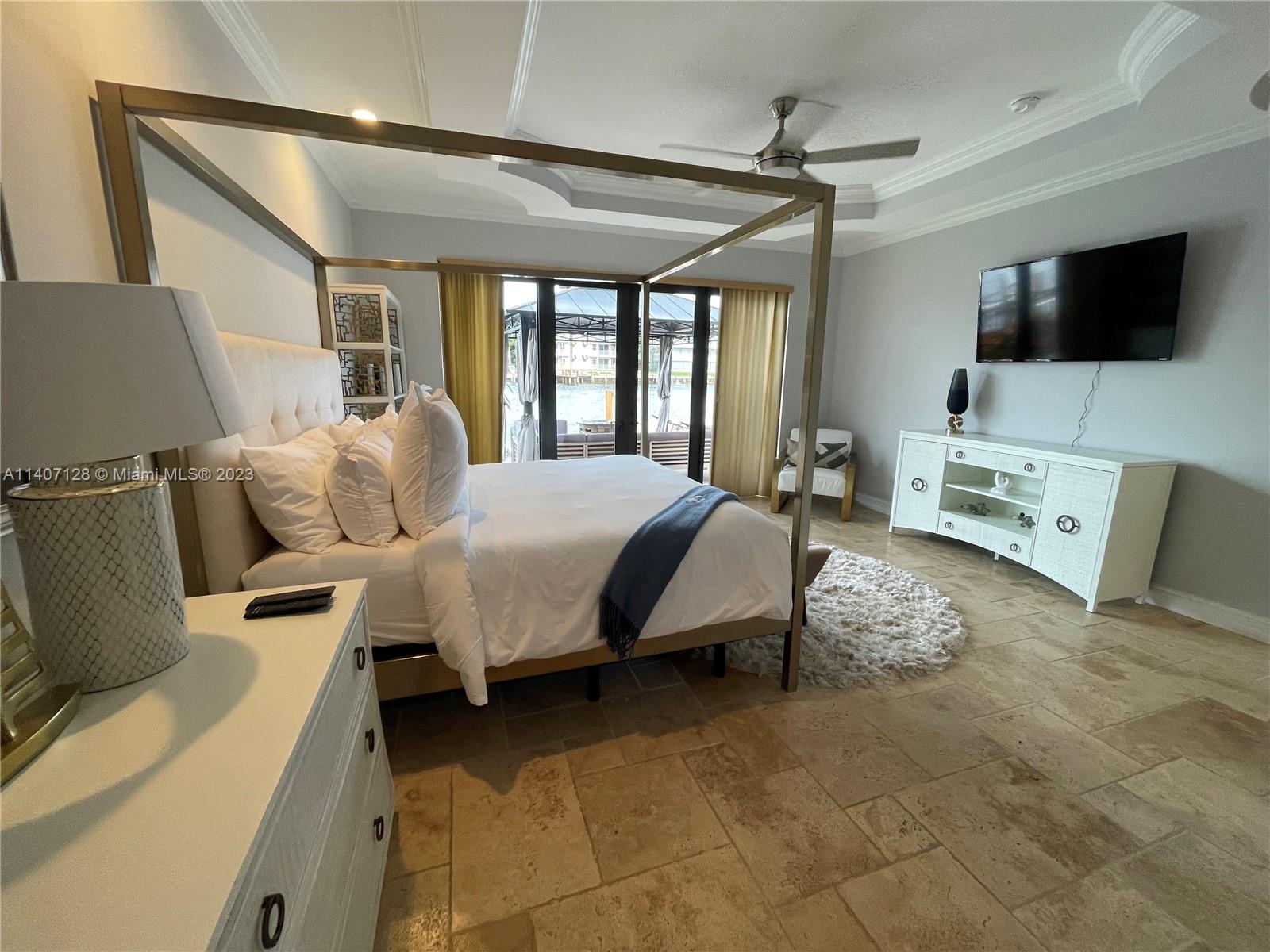 SUNSET EAST - Residential