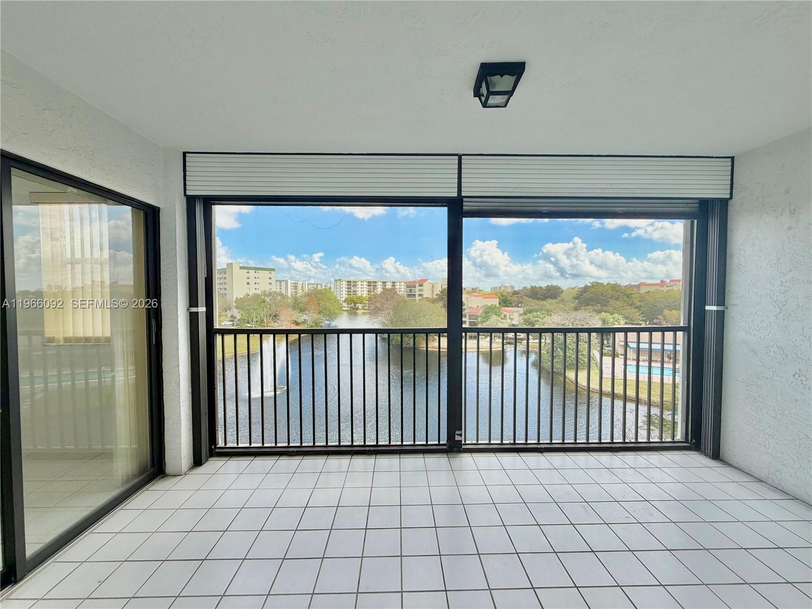 CYPRESS BEND CONDOMINIUM - Residential