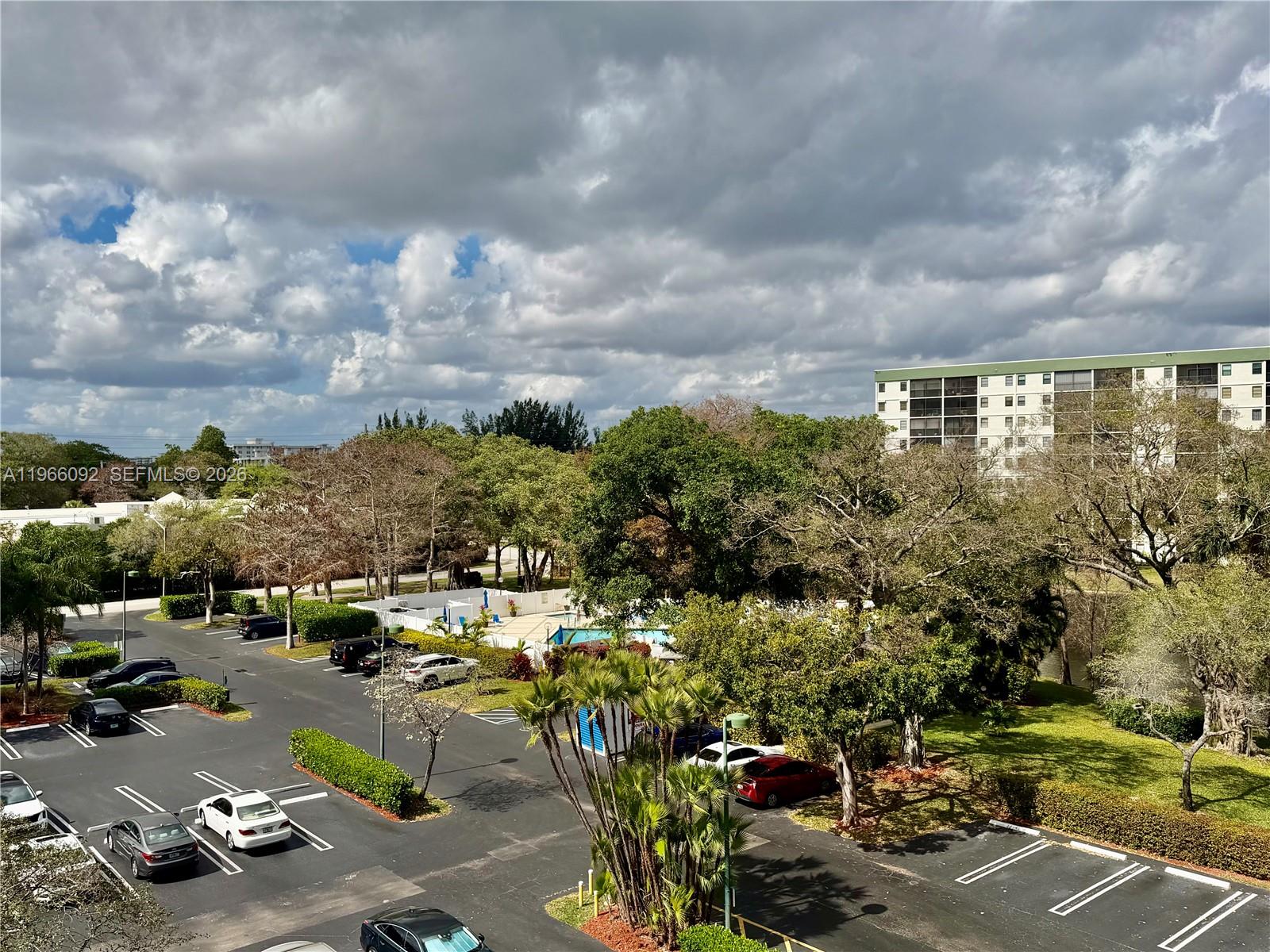 CYPRESS BEND CONDOMINIUM - Residential