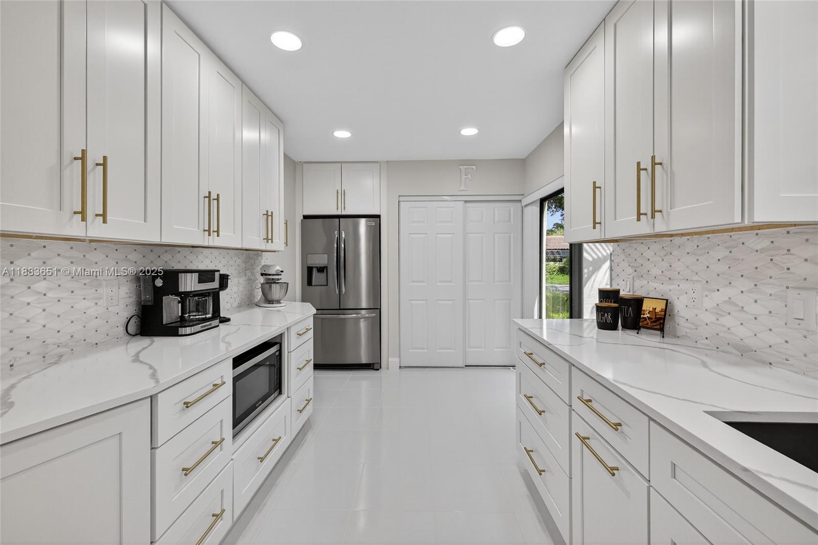 ¤GLADES OF BOCA LAGO CONDO - Residential