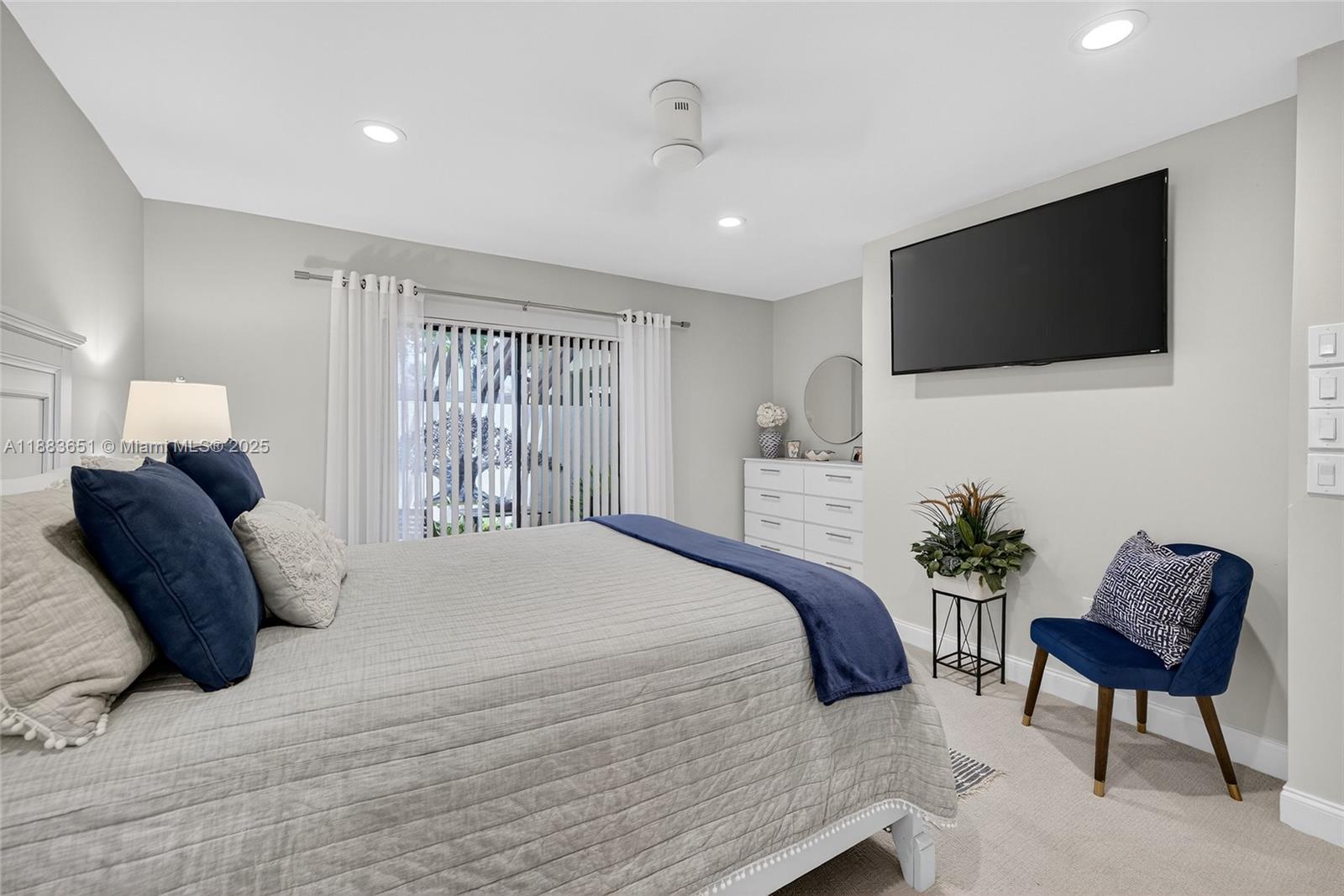 ¤GLADES OF BOCA LAGO CONDO - Residential