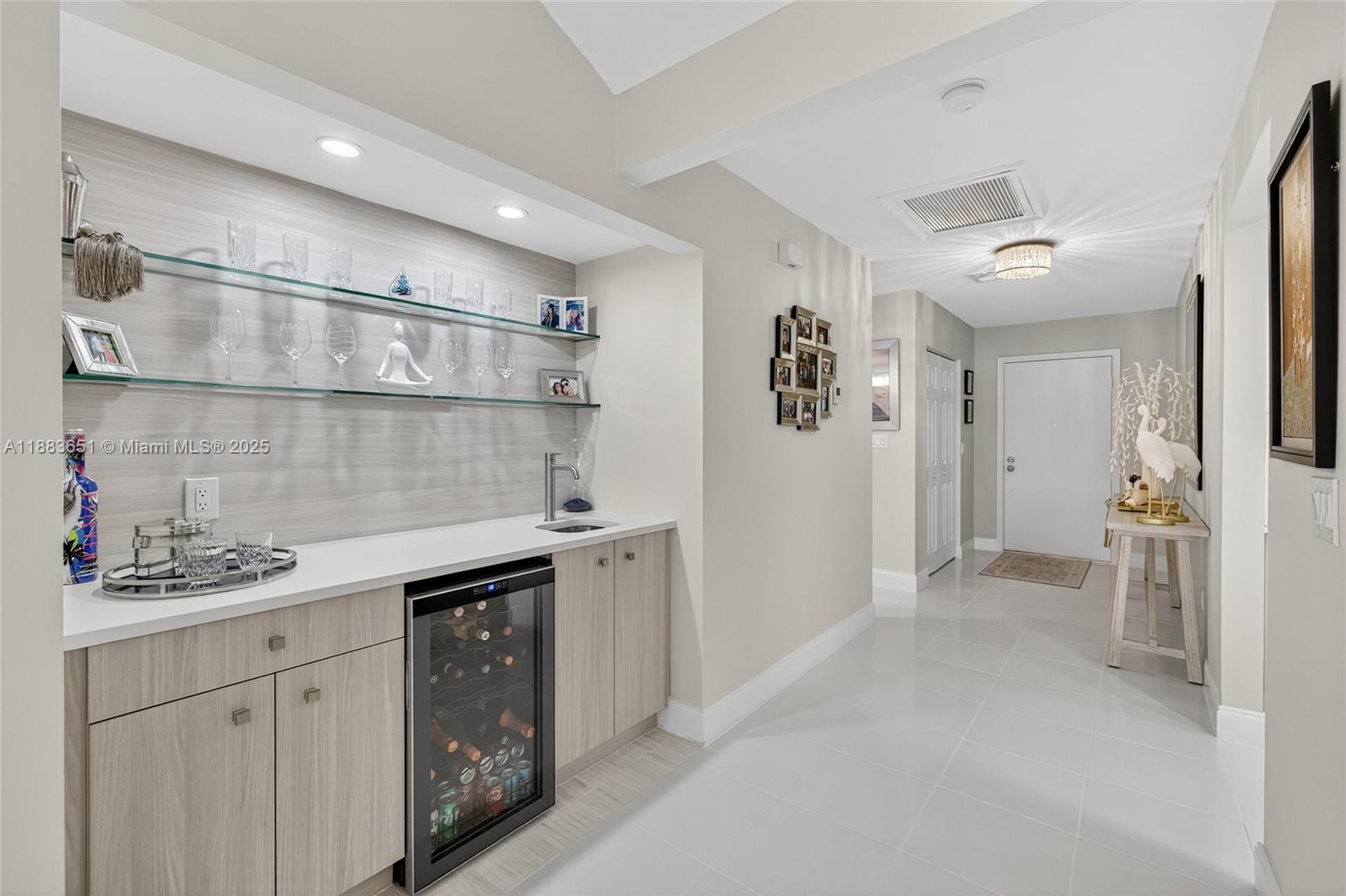 ¤GLADES OF BOCA LAGO CONDO - Residential