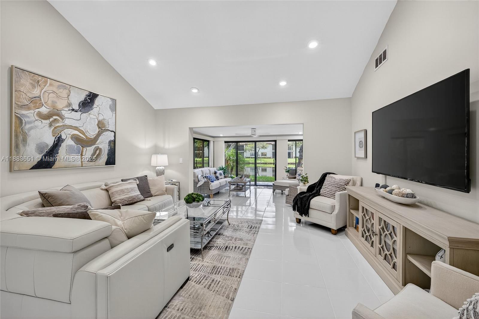 ¤GLADES OF BOCA LAGO CONDO - Residential