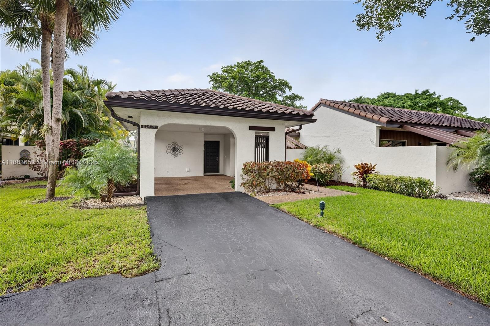 ¤GLADES OF BOCA LAGO CONDO - Residential