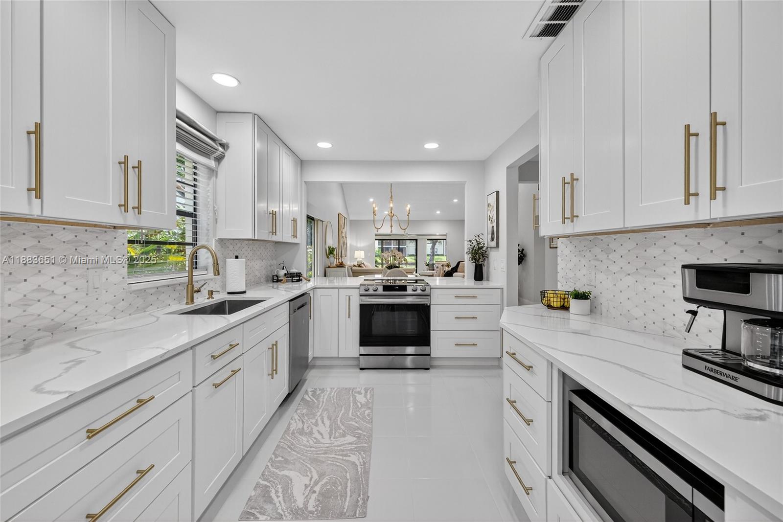 ¤GLADES OF BOCA LAGO CONDO - Residential