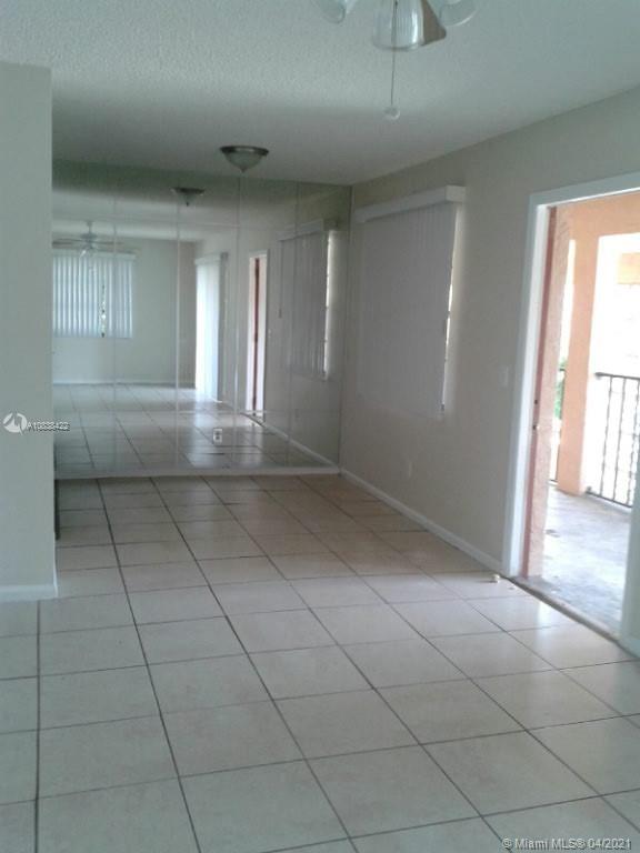 Centrally located large 2/2 washer/dryer in unit, central a/c. Easy access to public transportation and major highways. Close to schools, shopping, restaurants and house of worship. tenant occupied, showings only after 6pm on weekdays 48 hours notice for showings using show assist is required