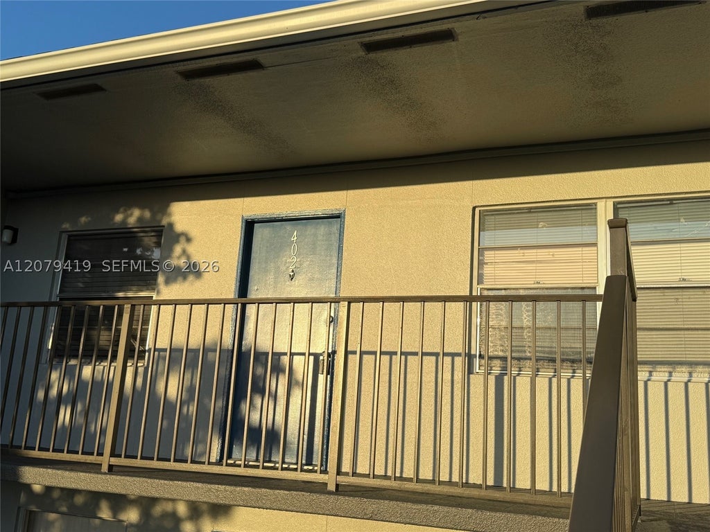 Photo of 301 SW 135th Ave #402C, Pembroke Pines, FL 33027 (MLS # A12079419)