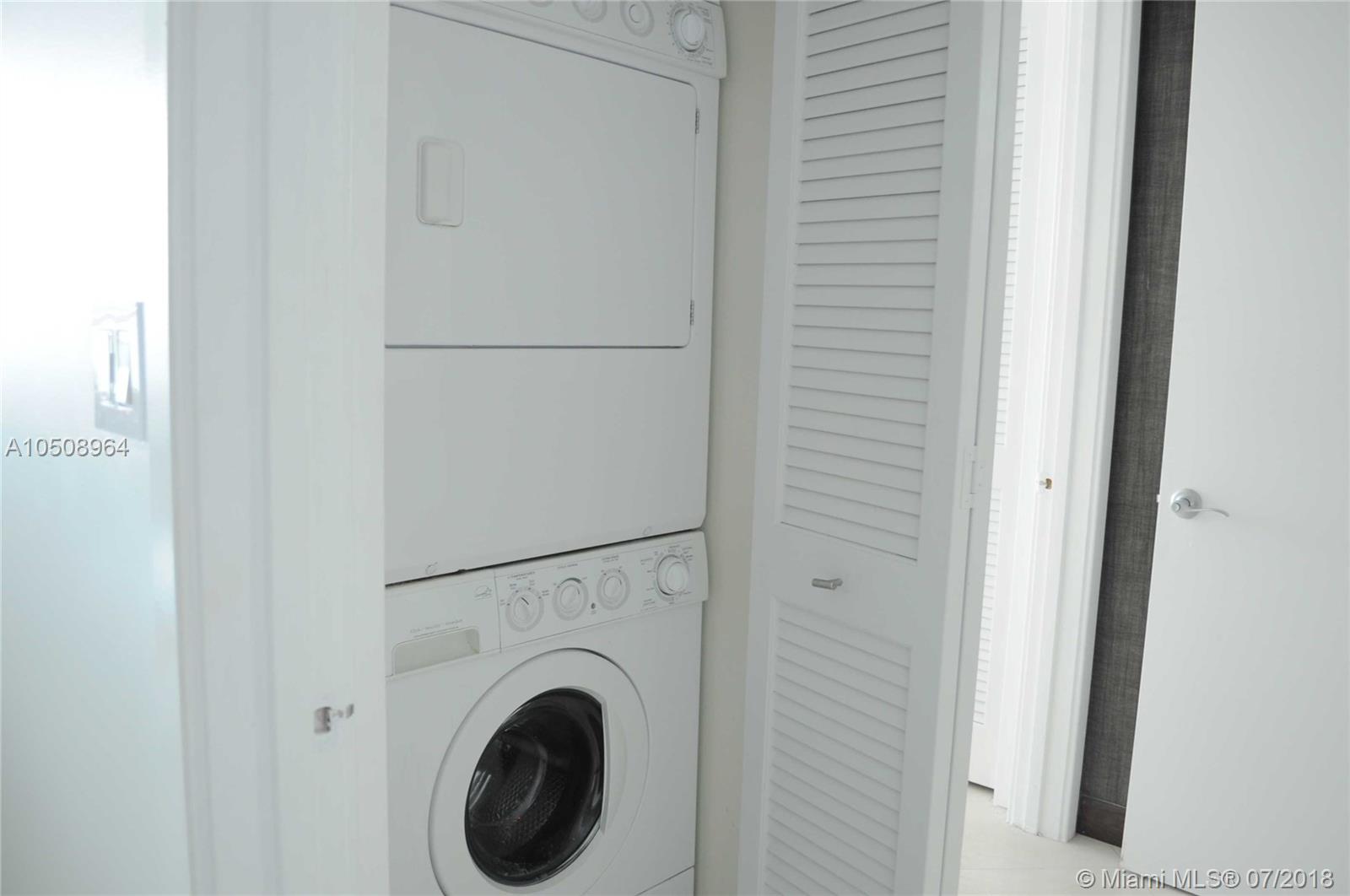 THE EMERALD AT BRICKELL - Residential Lease