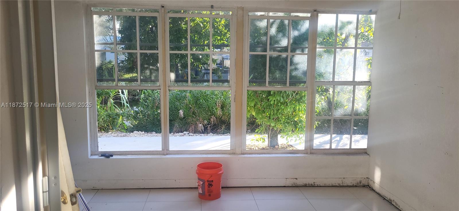 RO-LEN ACRES 2ND ADD - Residential