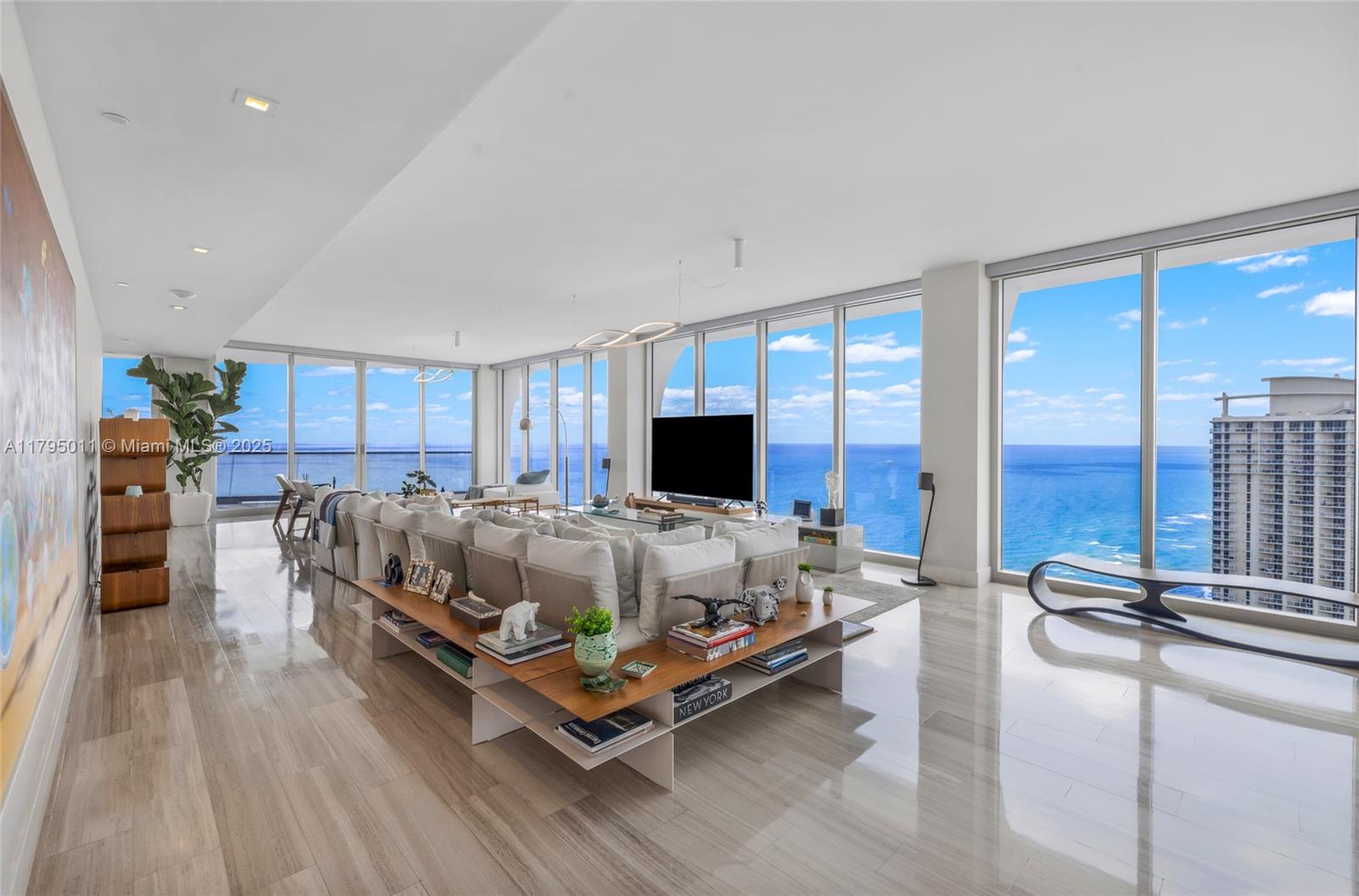 16901 Collins Ave 3601