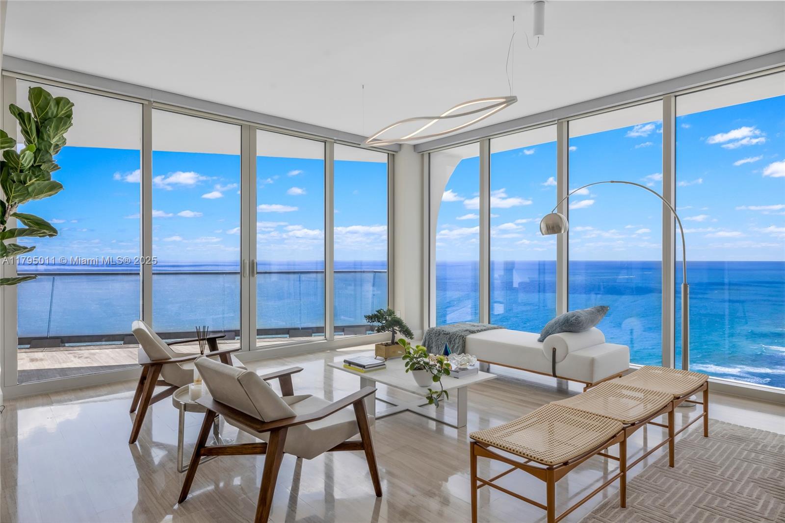 16901 Collins Ave 3601