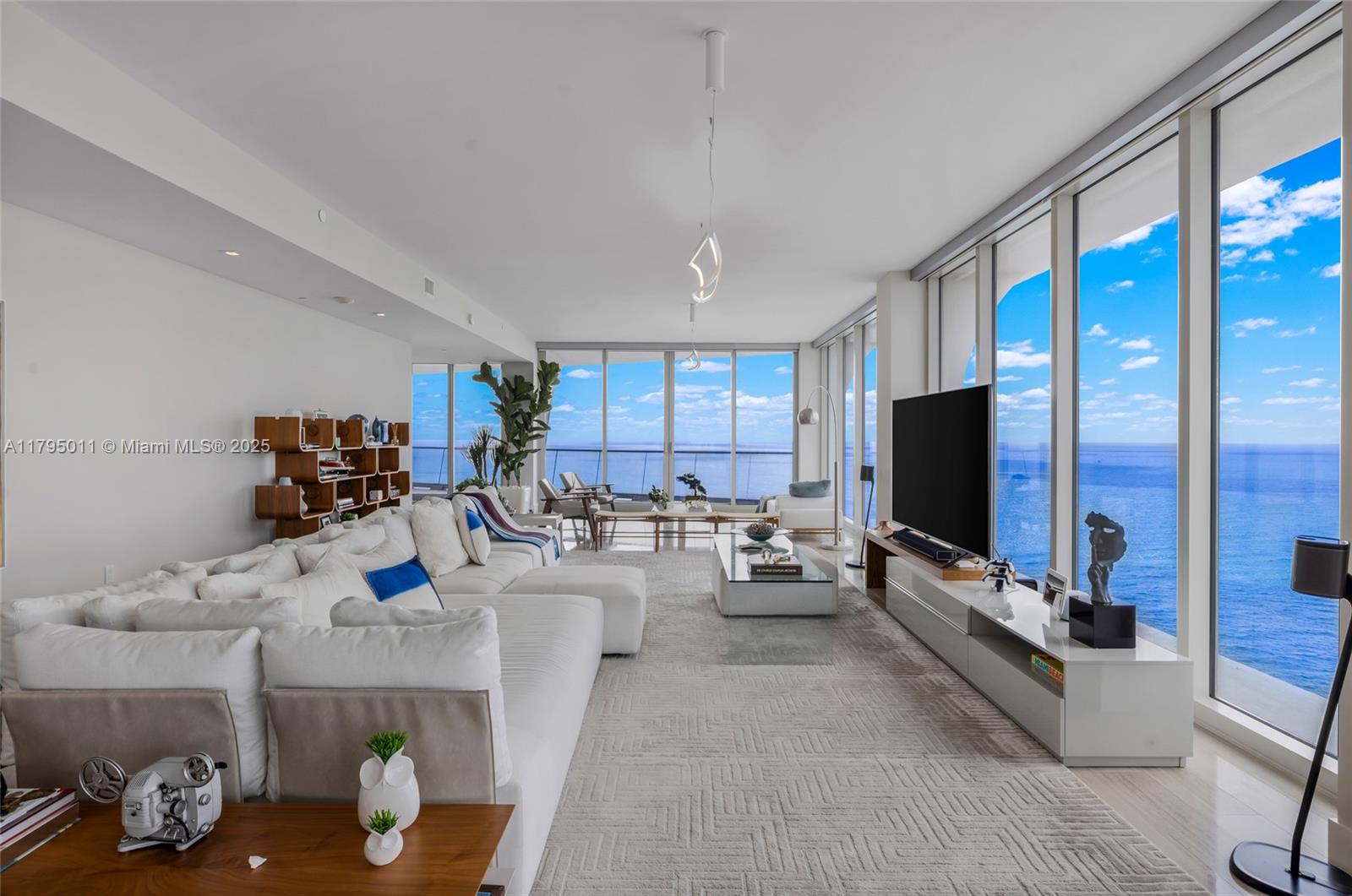 Property for Sale at 16901 Collins Ave 3601, Sunny Isles Beach, Miami-Dade County, Florida - Bedrooms: 5 
Bathrooms: 7  - $8,950,000