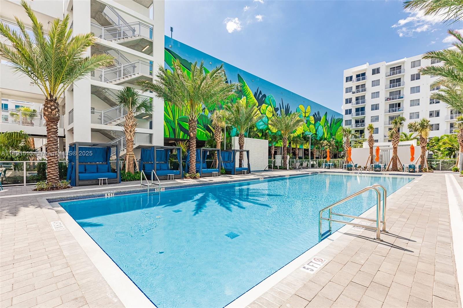 FULLY FURNISHED UNIT - Available for a seasonal 6-month lease takeover or an annual lease option. Enjoy luxury living with endless amenities at Avery Dania Pointe, offering a fitness studio, resort-style pool with cabanas, and spa. Located in the Dania Pointe plaza with highly rated restaurants, cafes, and an outdoor shopping mall.