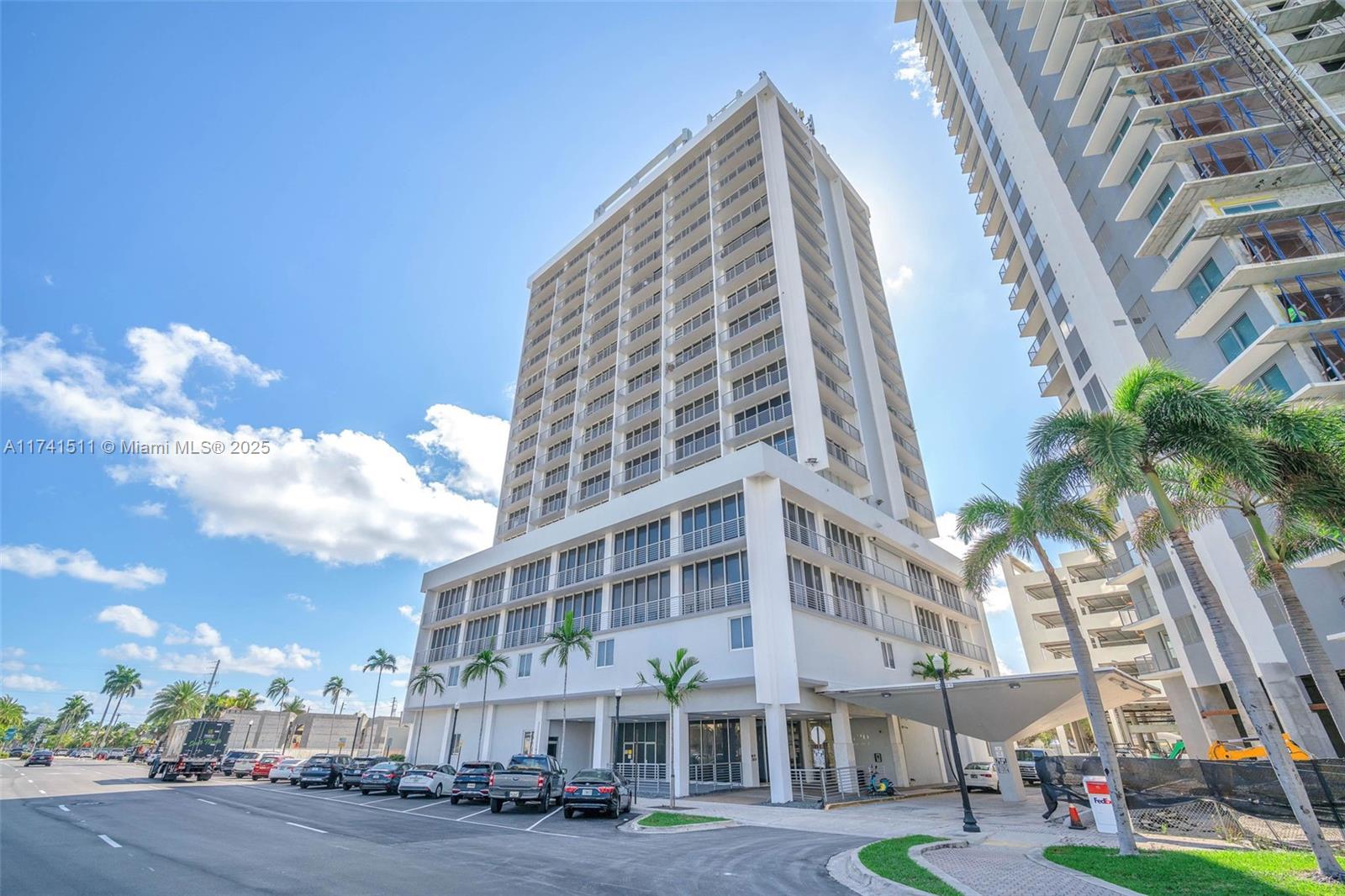 HOME TOWER CONDO - Residential
