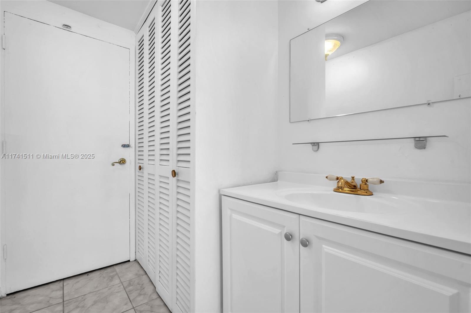 HOME TOWER CONDO - Residential