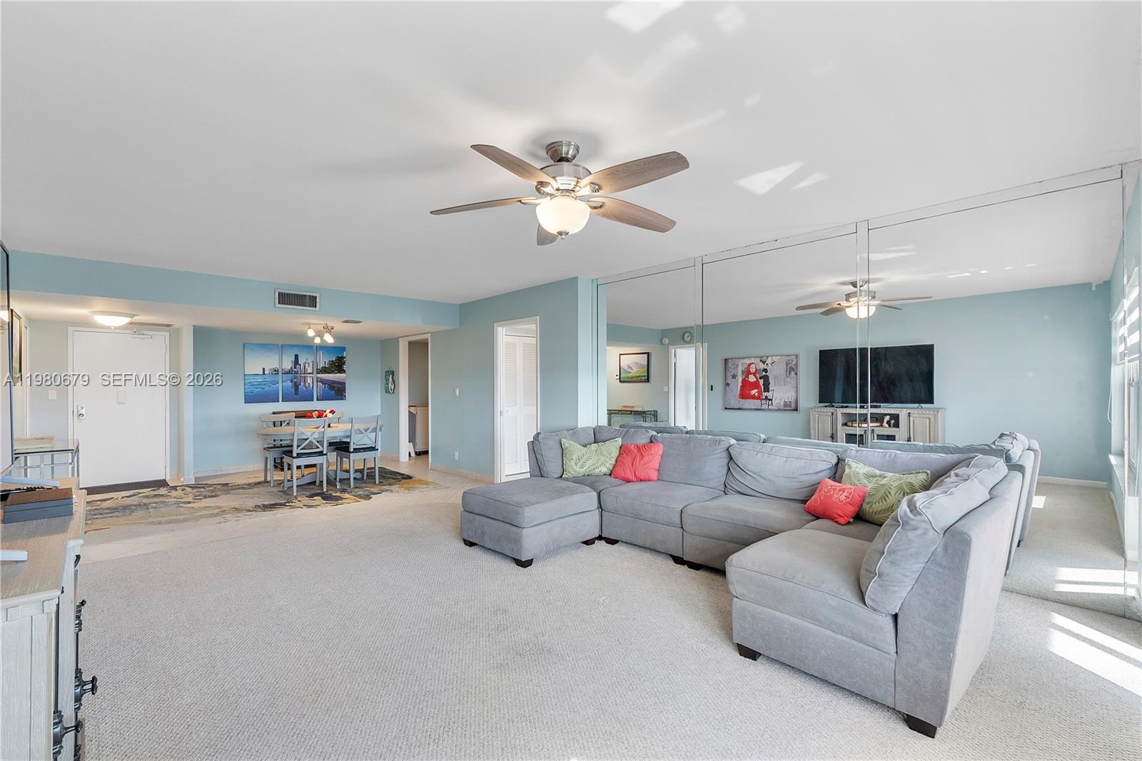 COUNTRY CLUB TOWER OF COR - Residential