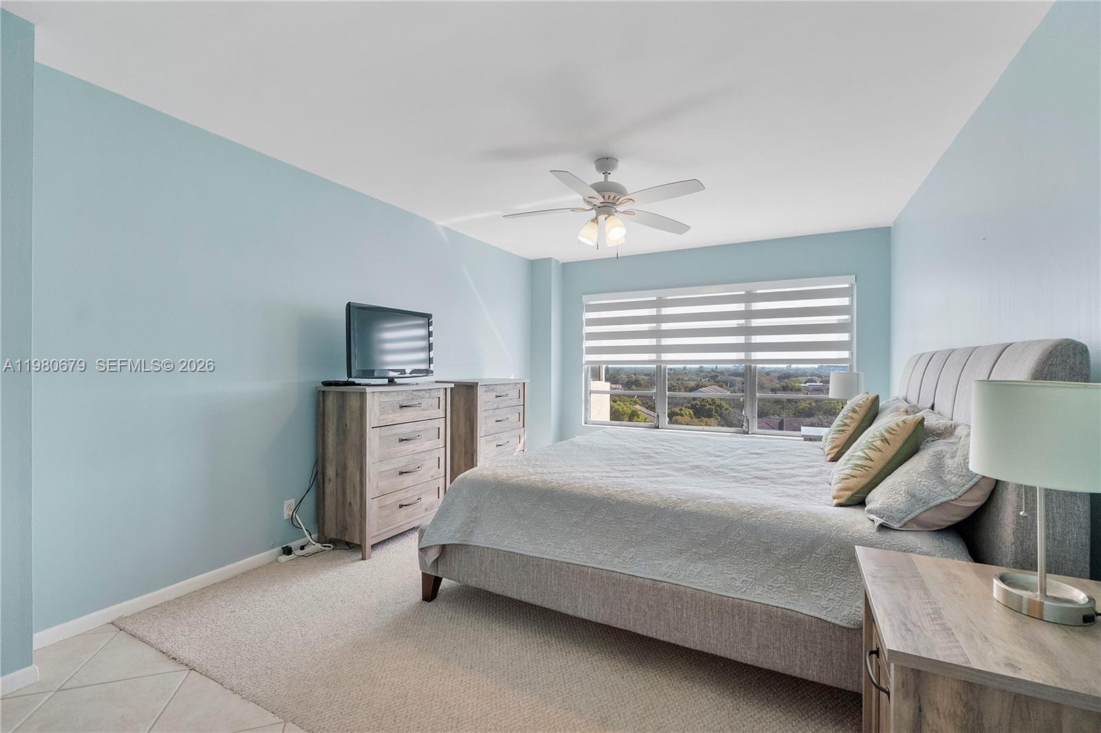 COUNTRY CLUB TOWER OF COR - Residential