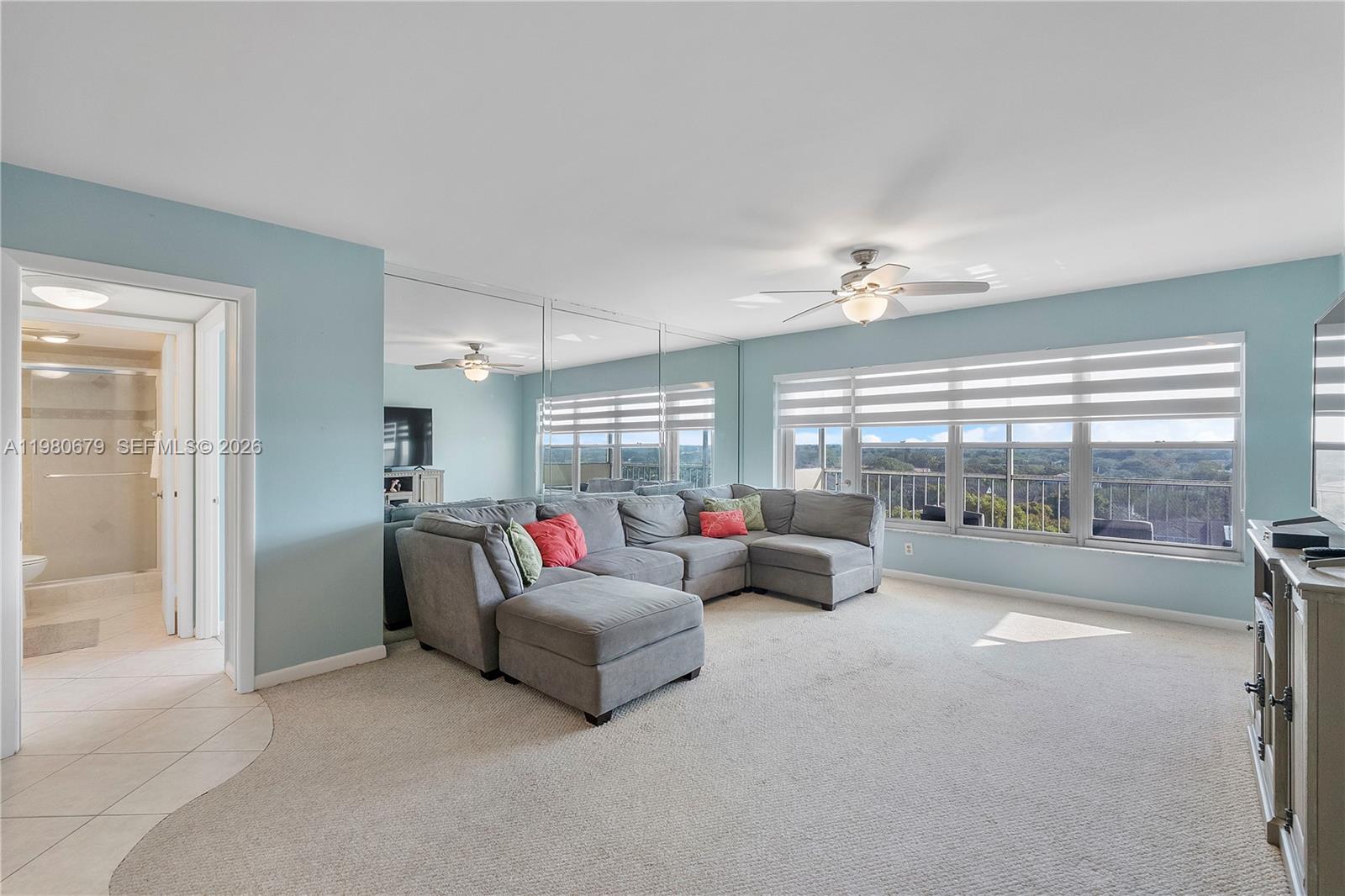 COUNTRY CLUB TOWER OF COR - Residential