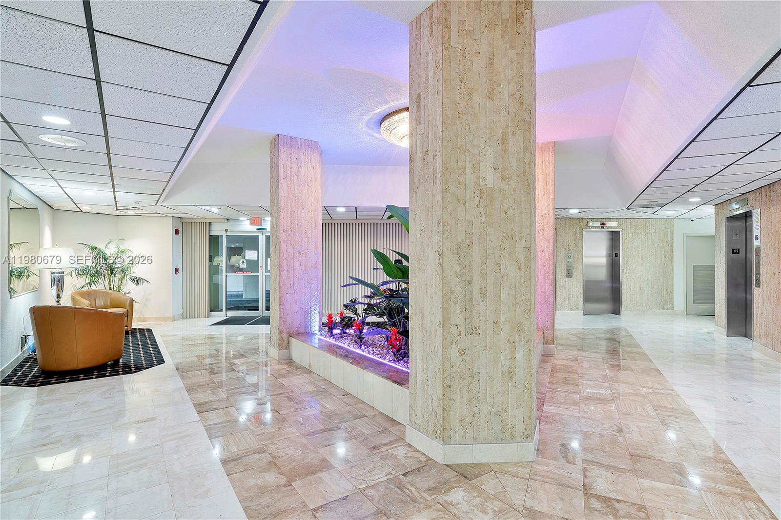 COUNTRY CLUB TOWER OF COR - Residential