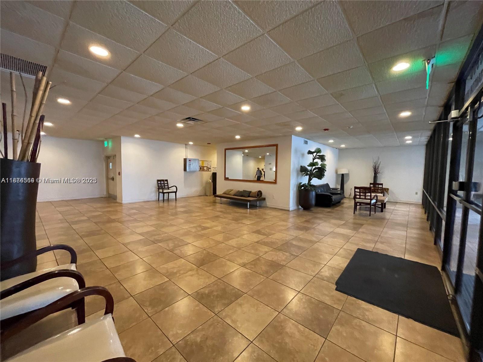STANTON HOUSE CONDO - Residential