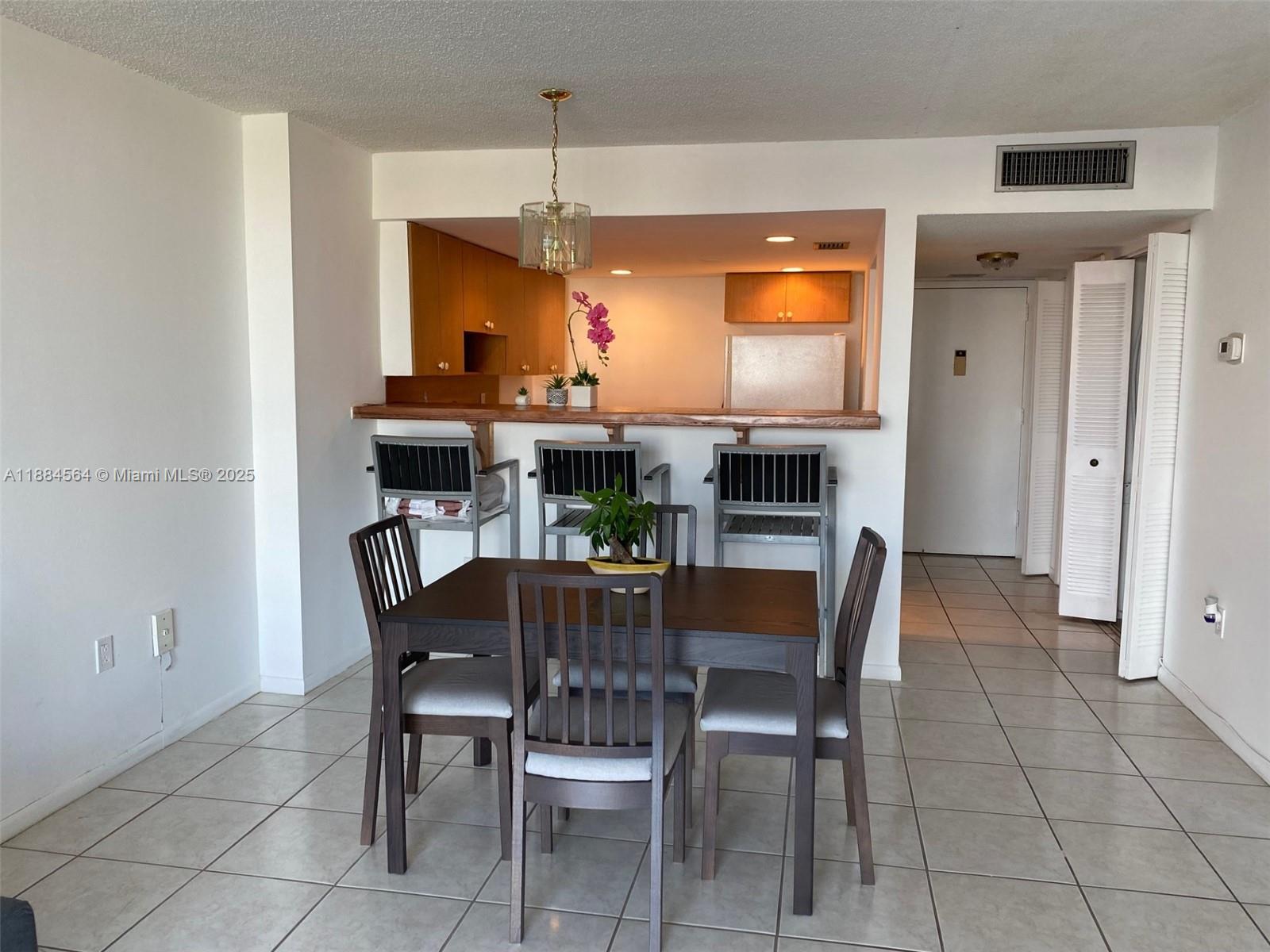 STANTON HOUSE CONDO - Residential