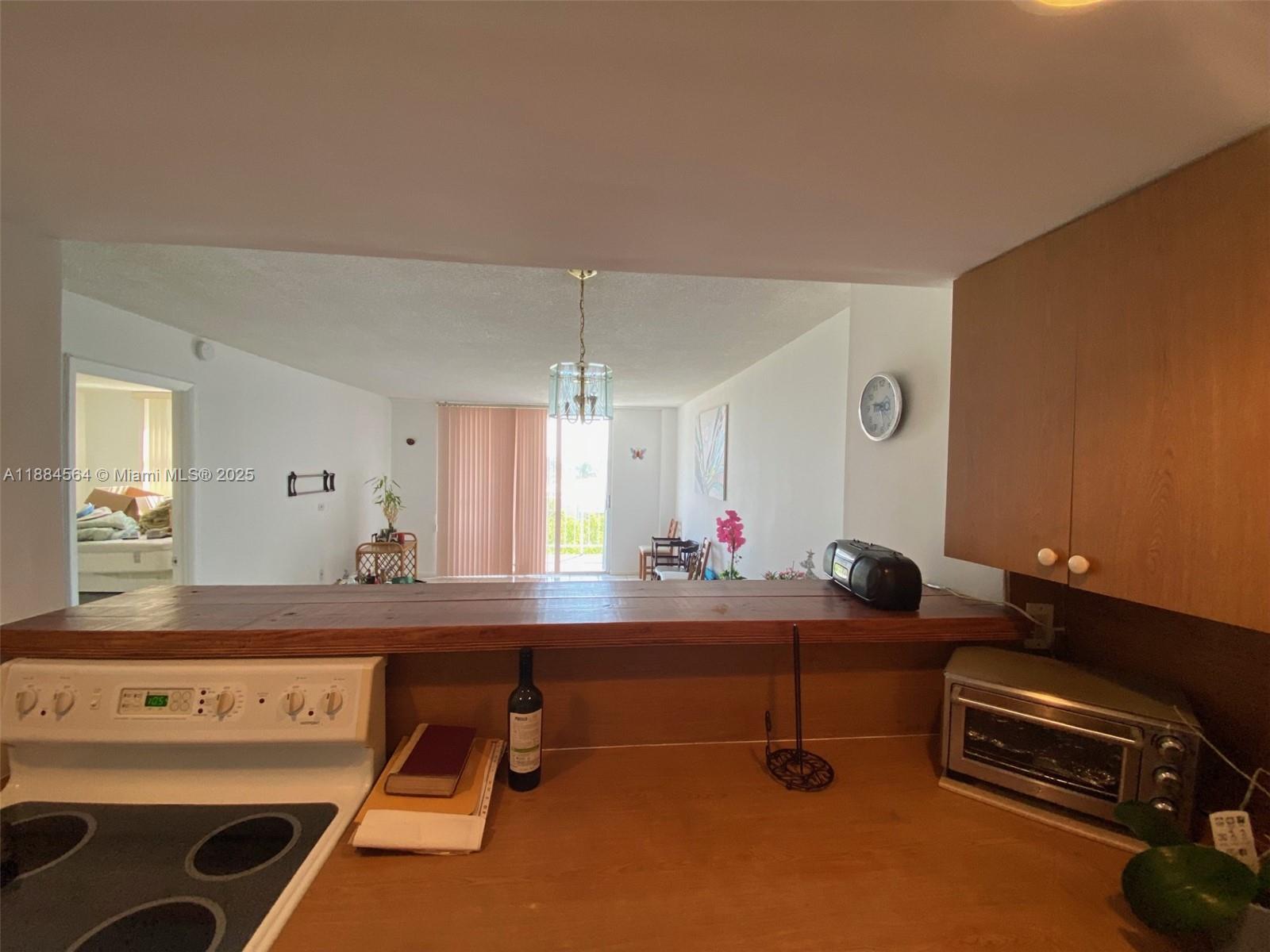 STANTON HOUSE CONDO - Residential
