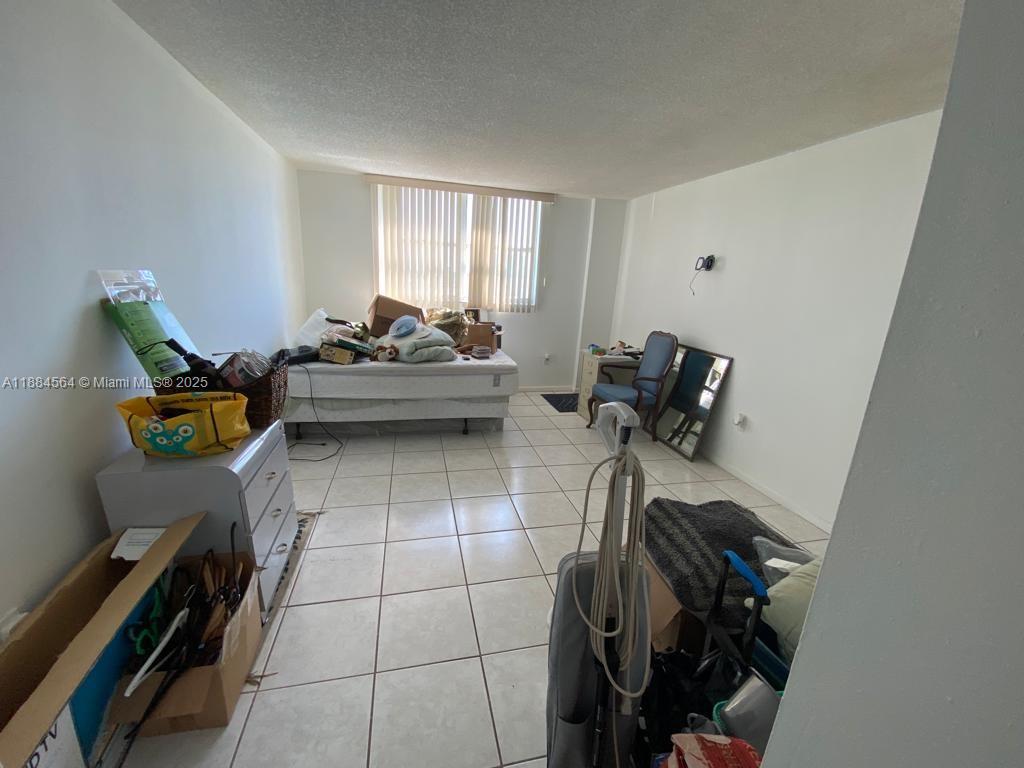 STANTON HOUSE CONDO - Residential