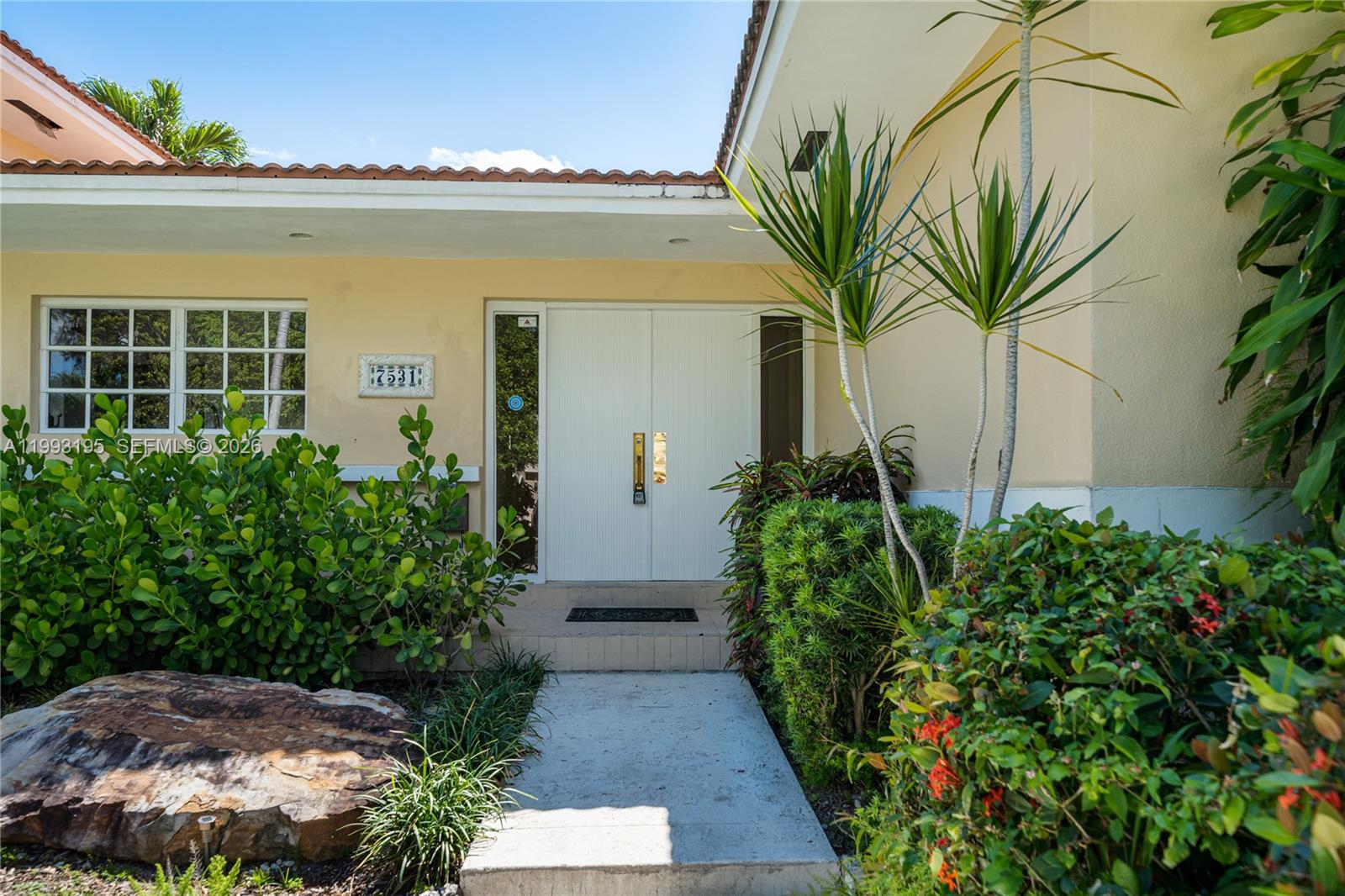 NORTH BAY ISLAND - Residential Lease