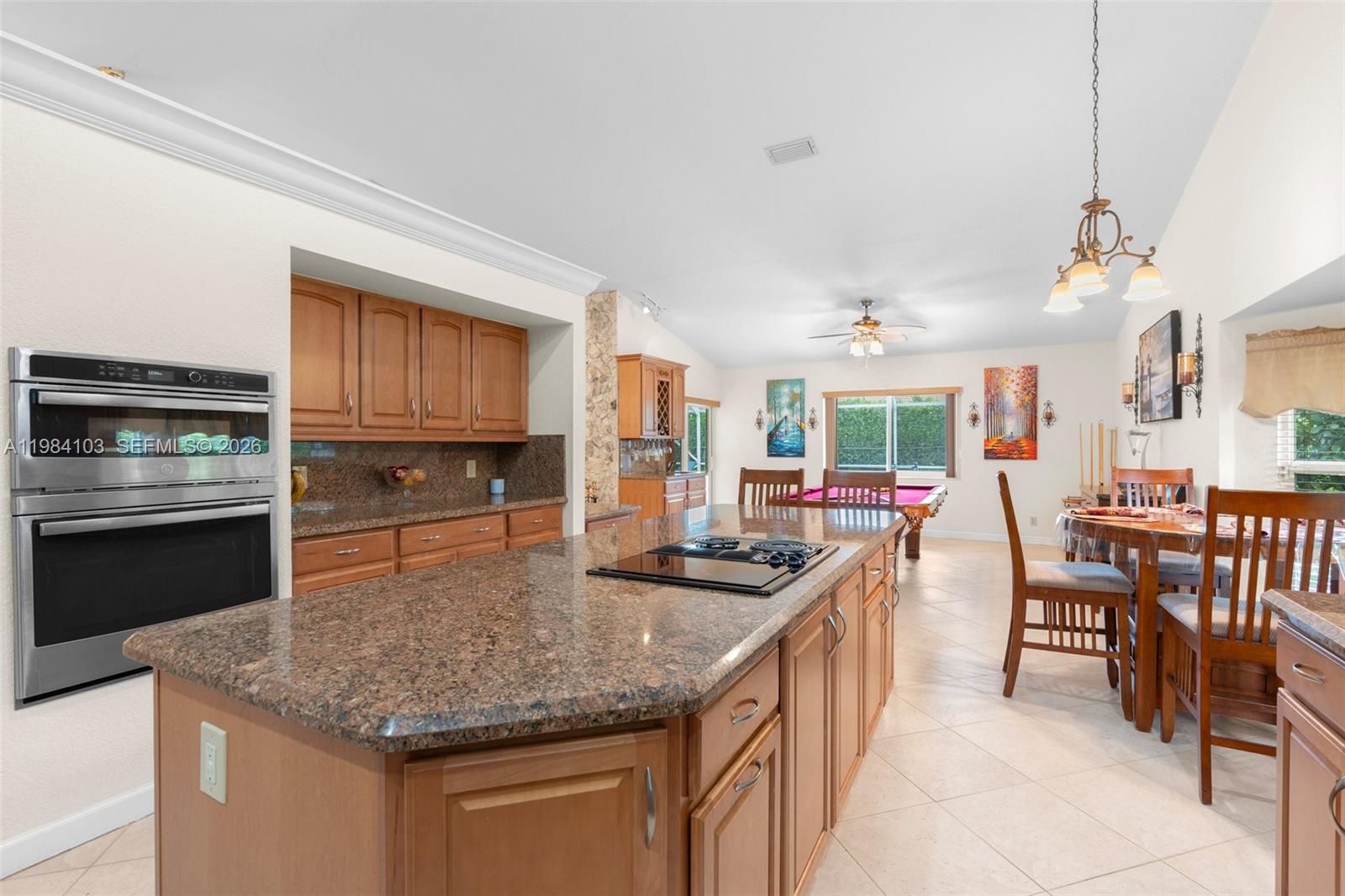 MAPLEWOOD - Residential