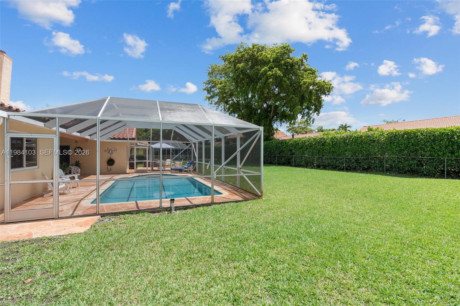 MAPLEWOOD - Residential