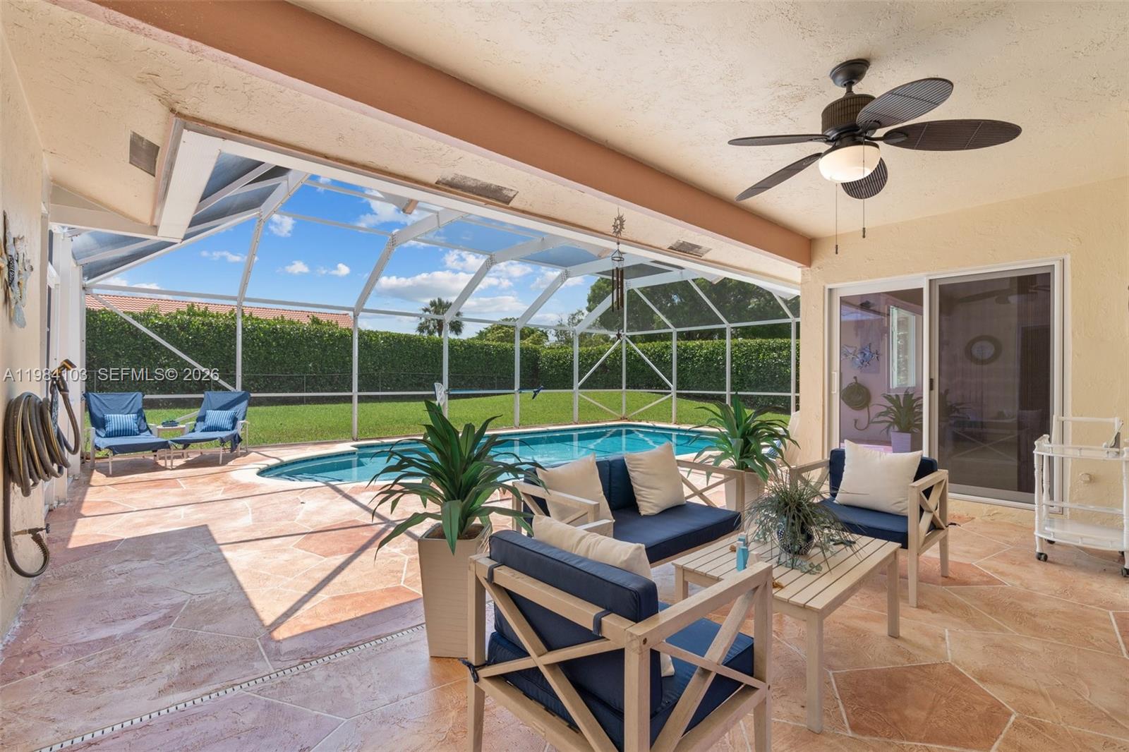 MAPLEWOOD - Residential