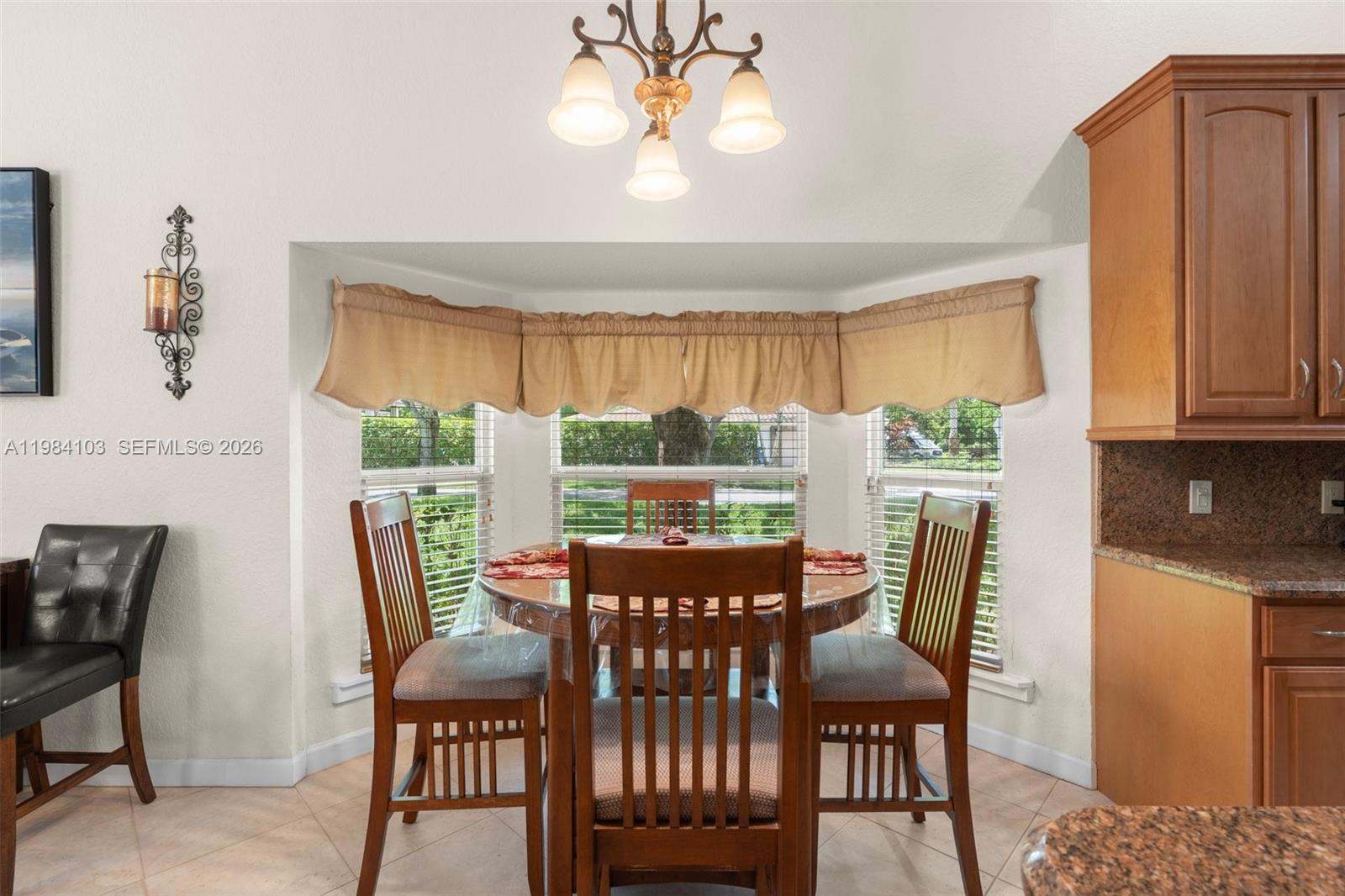 MAPLEWOOD - Residential