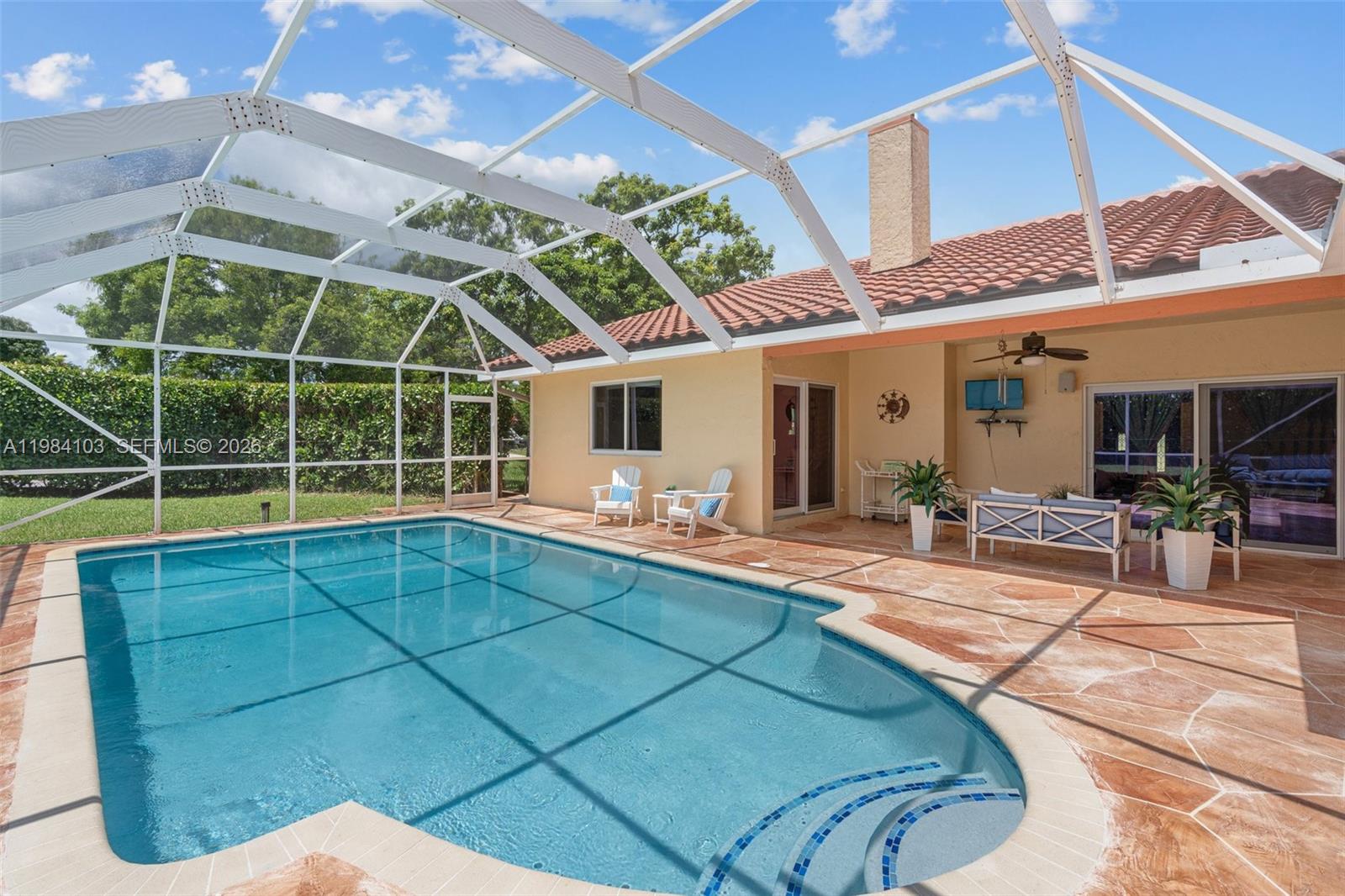 MAPLEWOOD - Residential