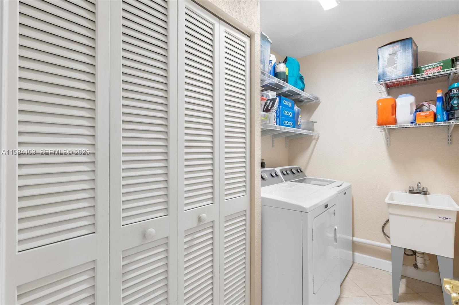 MAPLEWOOD - Residential